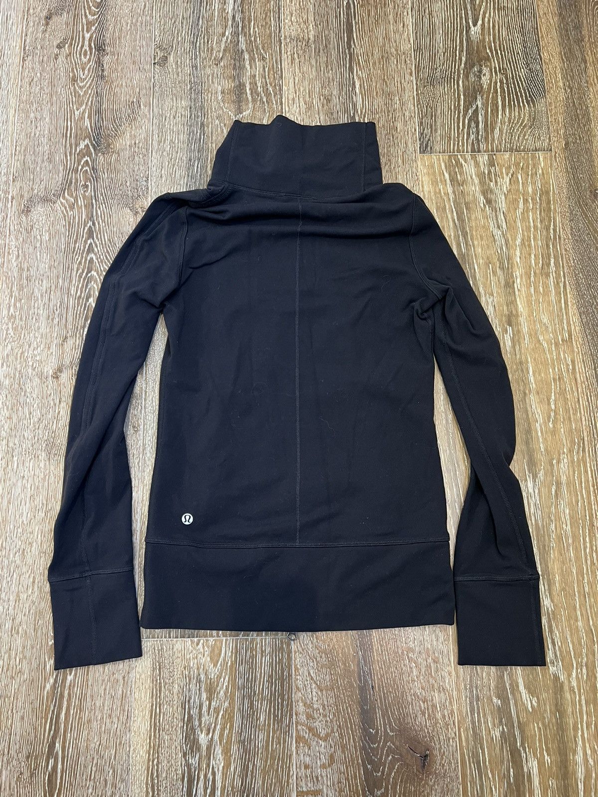 Lululemon Lululemon Jacket High Mock Neck 2-Way Full Zipper Size XS / US 0-2 / IT 36-38 - 2 Thumbnail