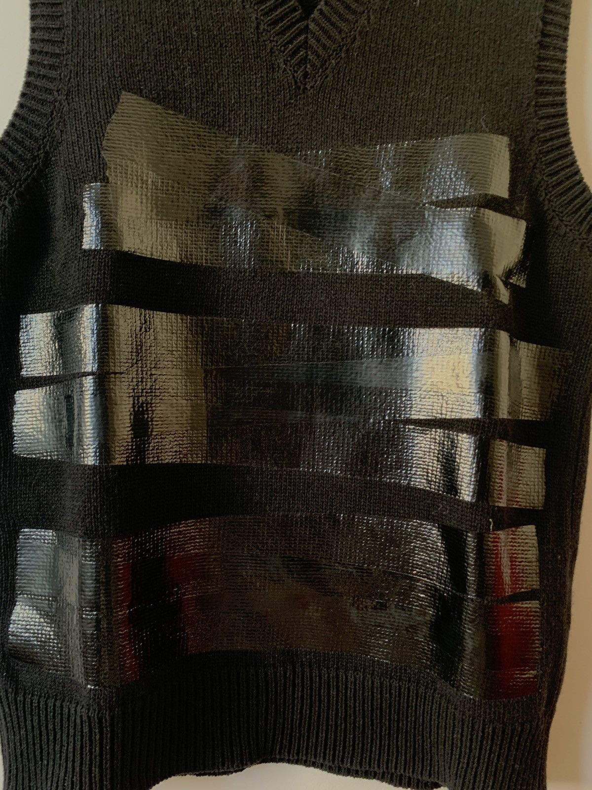 MM6 MM6 Maison Margiela V-neck sleeveless sweater Size US M / EU 48-50 / 2 - 8 Thumbnail