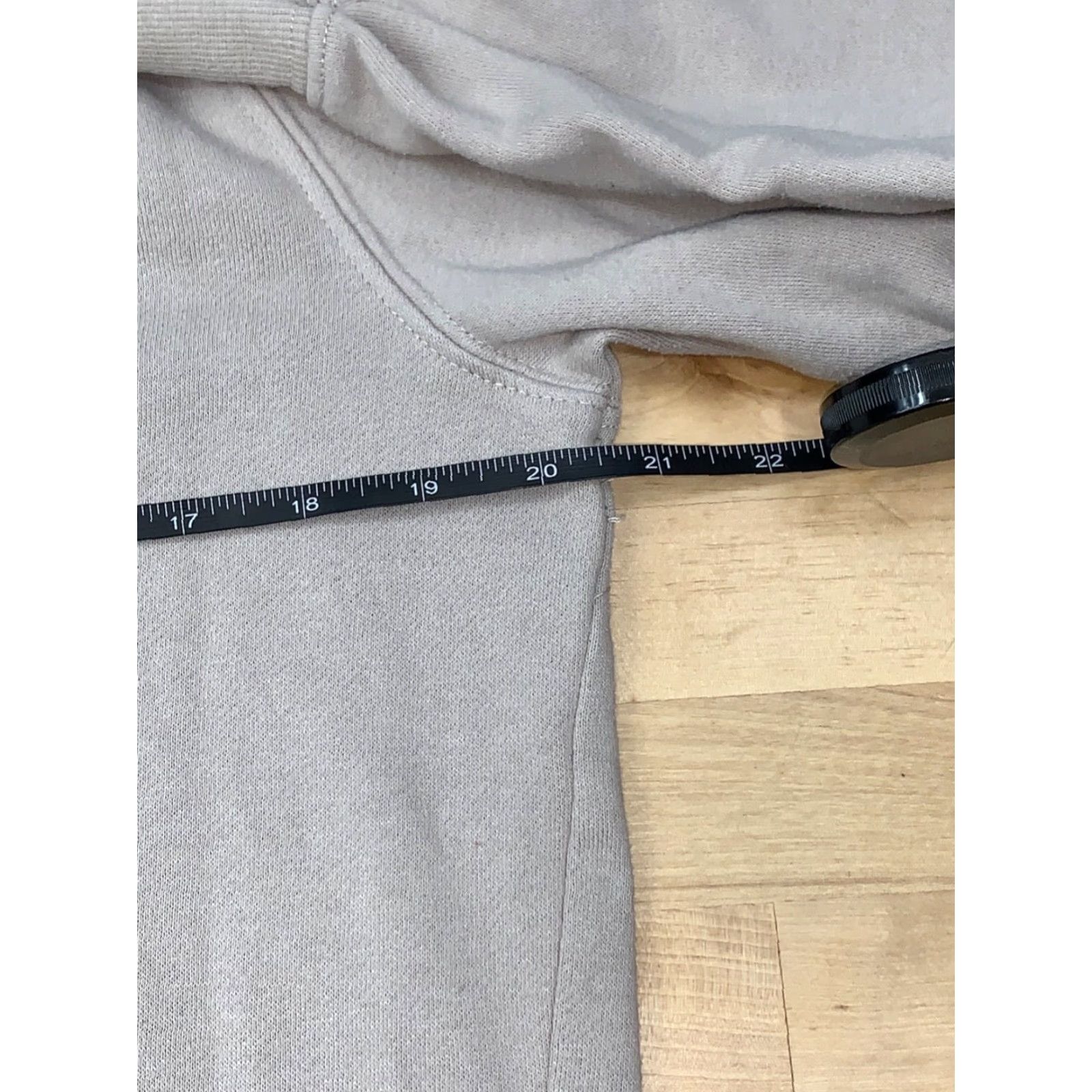 Vintage Jean-Michel Basquiat Hoodie Men Tan Small Graphic Rex Dinosaur T-Rex Pullover Hooded Pockets Art Shirt Sweatshirt Size US S / EU 44-46 / 1 - 6 Thumbnail