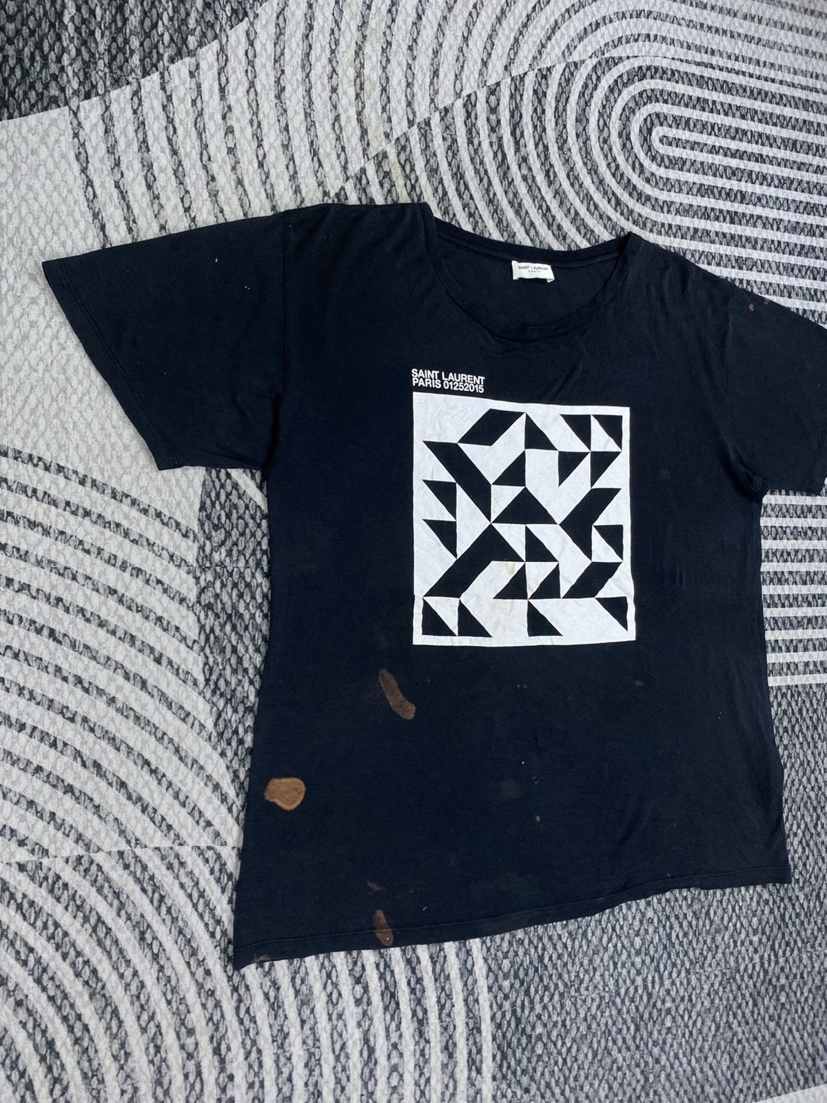 Saint Laurent Paris Vintage Saint Laurent Paris Geometric Print Faded Shirt Size US M / EU 48-50 / 2 - 4 Thumbnail