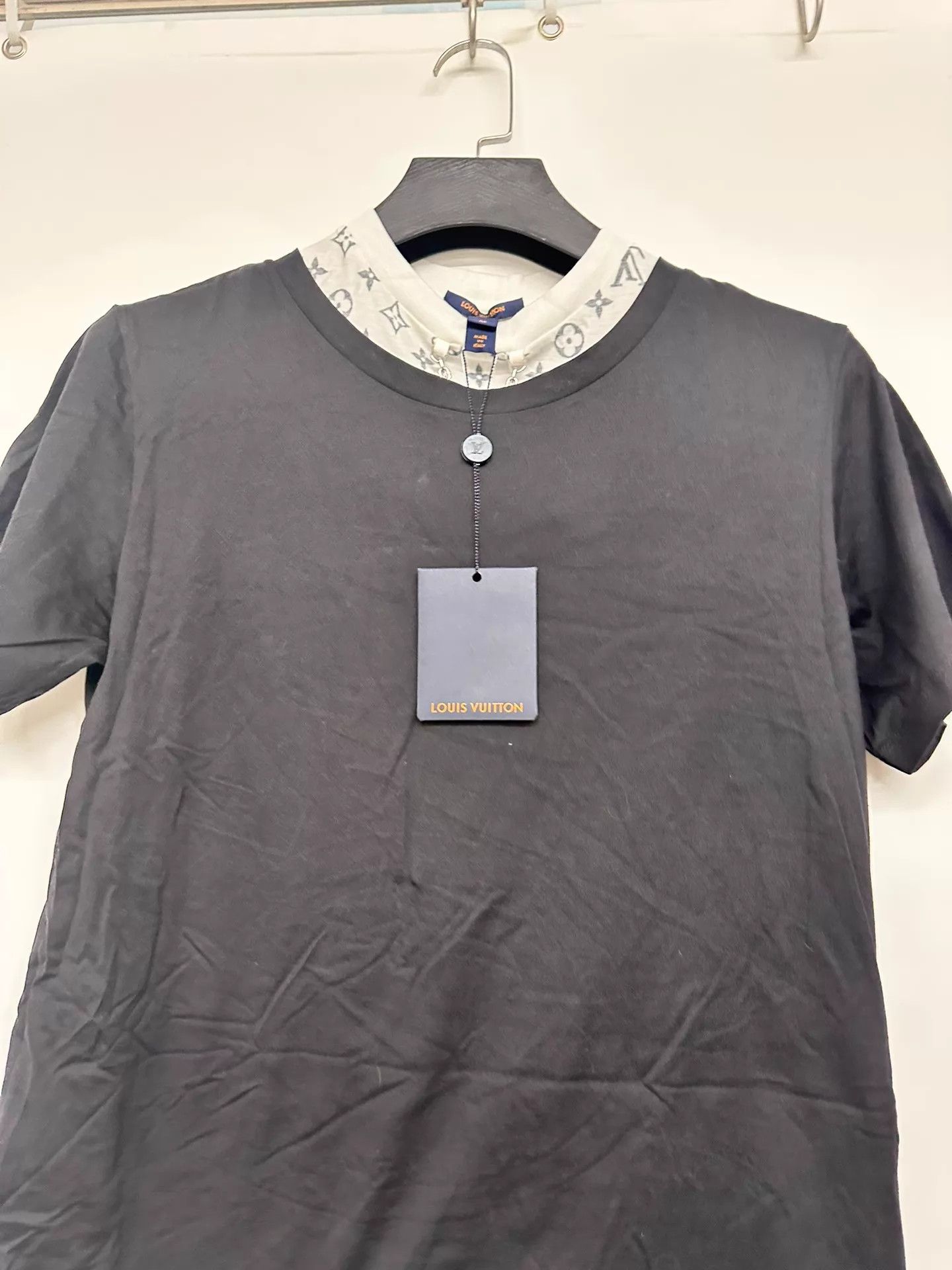 Louis Vuitton LV Short Sleeve Tee New With Tags M Size M / US 6-8 / IT 42-44 - 6 Thumbnail