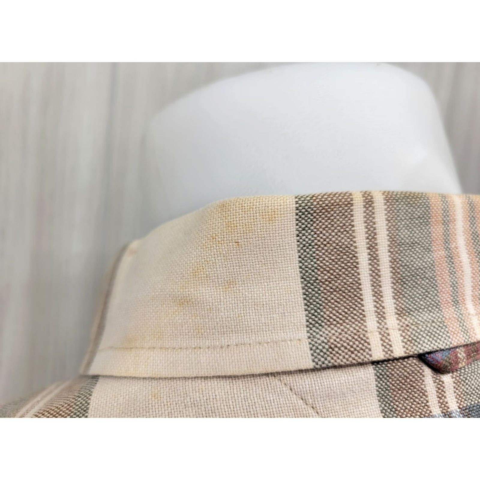 Tommy Hilfiger VTG Tommy Hilfiger Button-Up Long Sleeve Mens XL Tan Plaid Crest 90s Vintage Cotton Blend Thick Shirt Size US XL / EU 56 / 4 - 7 Thumbnail