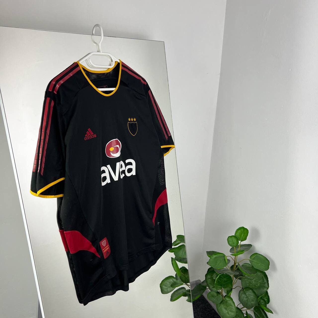 Adidas Blokecore GALATASARAY Home Football T-shirt Jersey Tee Size US L / EU 52-54 / 3 - 1 Thumbnail