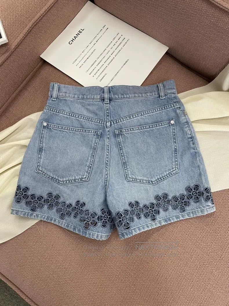 Chanel Chanel 24P hollow flower high-waisted shorts Size 42" / US 20 - 3 Thumbnail