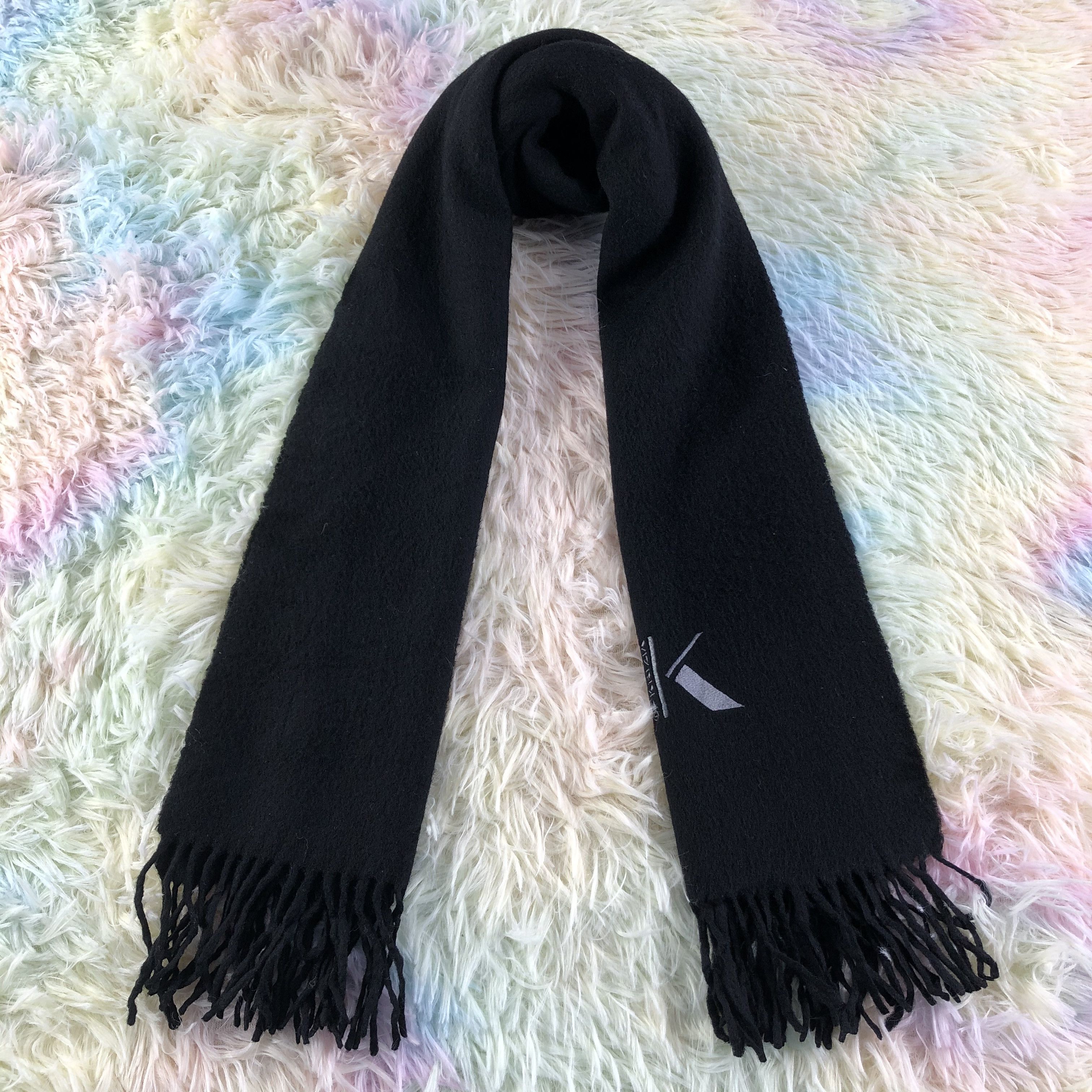 Krizia Uomo × Vintage Krizia Uomo Scarf / Muffler / Neckwear - KM534 Size ONE SIZE - 1 Thumbnail