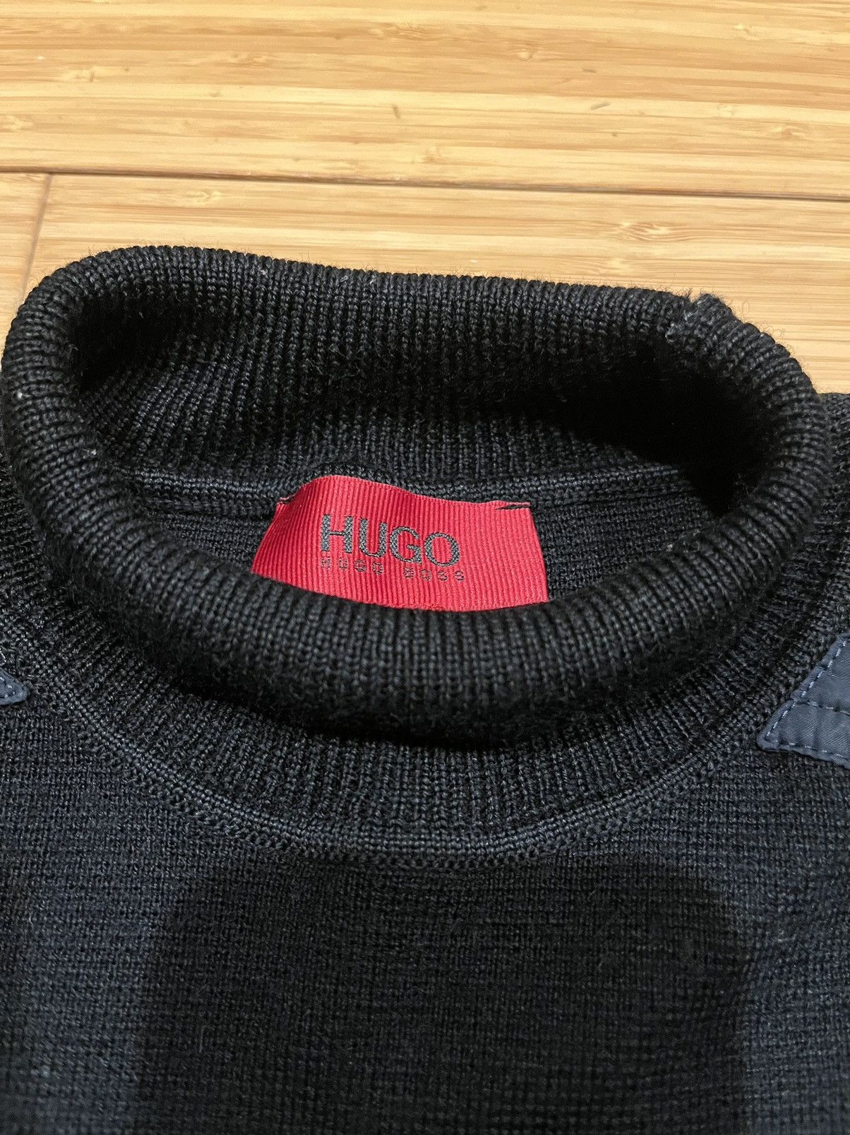 Hugo Boss Hugo Boss Merino Wool Sweater Size Large Size US L / EU 52-54 / 3 - 3 Thumbnail