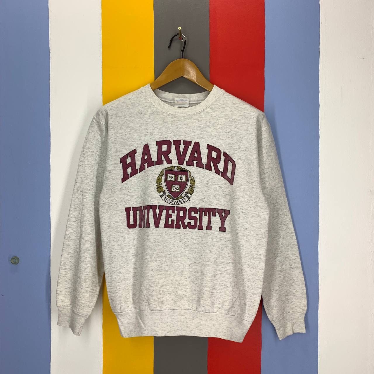 Hanes 90s Vintage HARVARD UNIVERSITY Sweatshirt #2424-13 Size US S / EU 44-46 / 1 - 1 Thumbnail