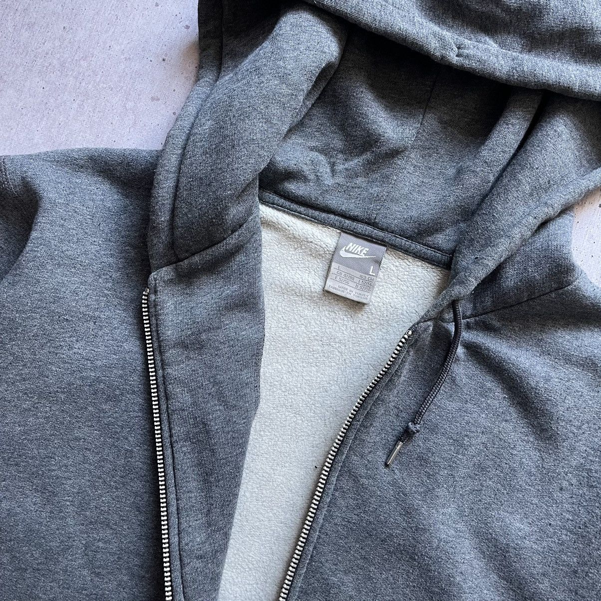 Nike × Vintage Vintage Nike zip hoodie y2k style Size US L / EU 52-54 / 3 - 9 Thumbnail