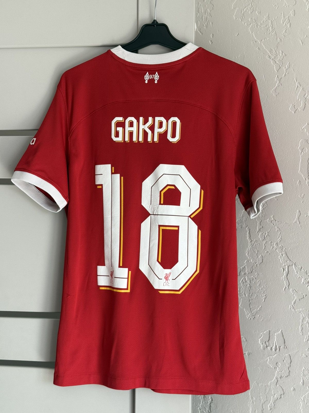 Nike Liverpool FC 2023/24 Gakpo #18 Football Shirt Soccer Jersey Size US S / EU 44-46 / 1 - 1 Thumbnail