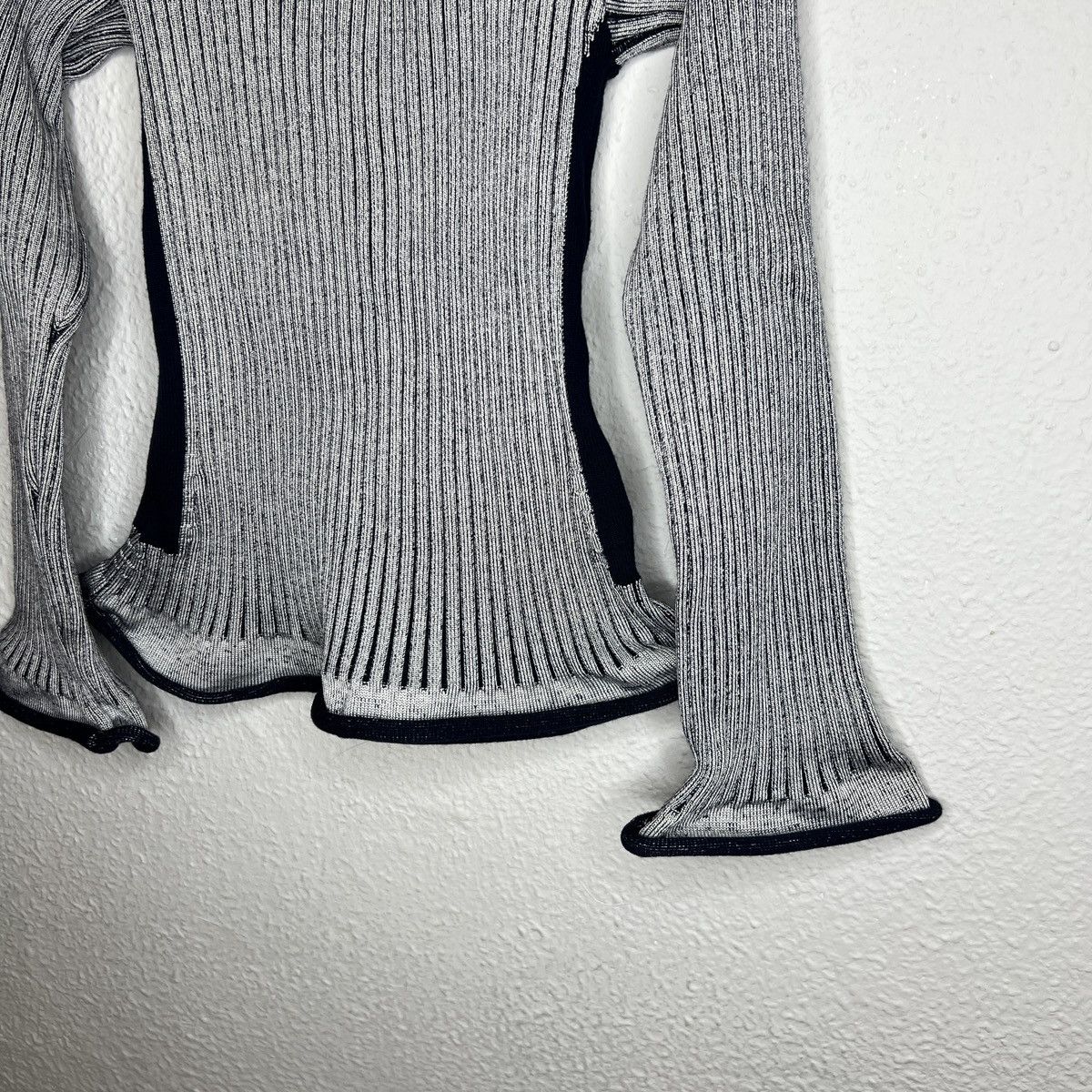 Louis Vuitton Louis Vuitton Sweater Knitwear Jumper Ribbed Flared Size M / US 6-8 / IT 42-44 - 4 Thumbnail