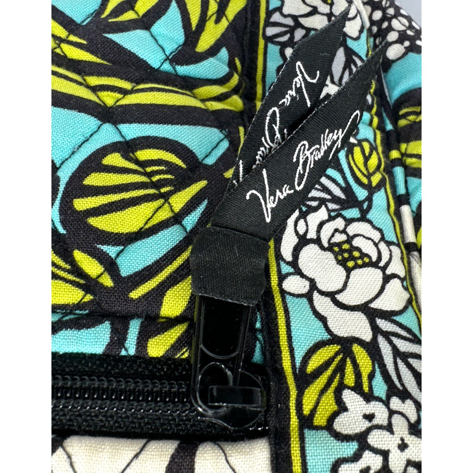 Vera Bradley Vera Bradley Crossbody Island Blooms Hipster Spring 2012 Women Multicolor Floral Zip Adjustable Strap Size ONE SIZE - 7 Thumbnail