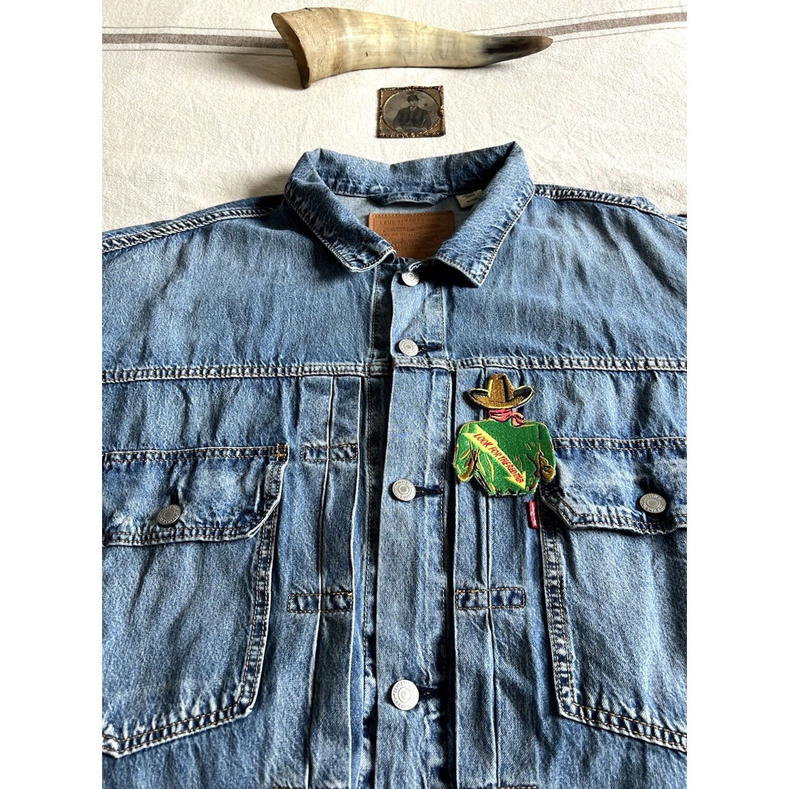 Levi's Levi’s Type 2 Jacket XL Trucker Regular Mens Blue Denim 58in Chest 58 in Oversized 2019 Premium BNWOT Size US XL / EU 56 / 4 - 7 Thumbnail