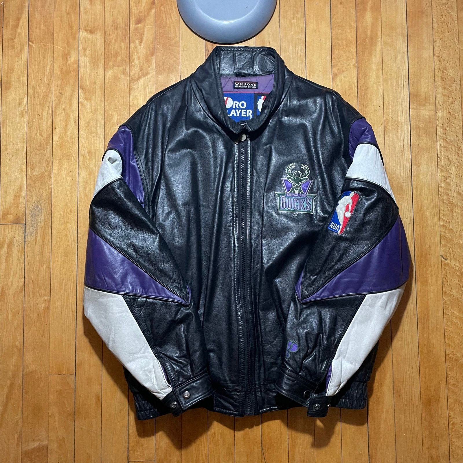 Pro Player WILSONS 90’s Milwaukee Bucks Pro Player Leather Jacket XL Size US XL / EU 56 / 4 - 1 Thumbnail