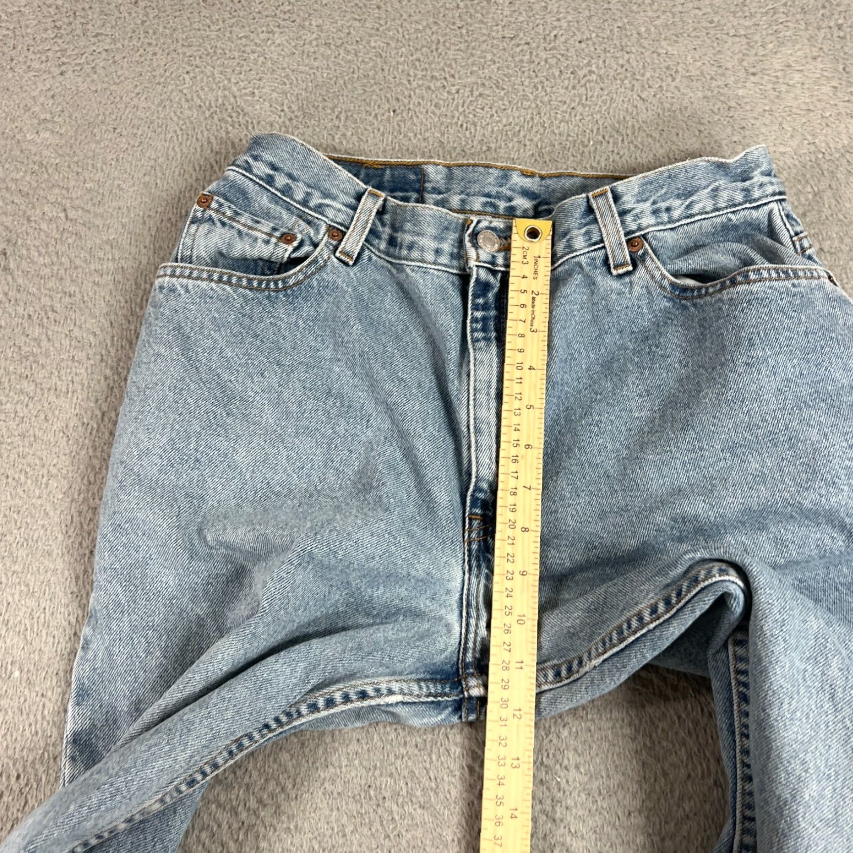 Levi's VINTAGE Levi's 550 Jeans Women's 14 Mis Stone Wash Relaxed Fit Tapered Leg 90s Cowboy USA Denim Blue 550 Model Mens Womens Size 36" / US 14 / IT 50 - 4 Thumbnail