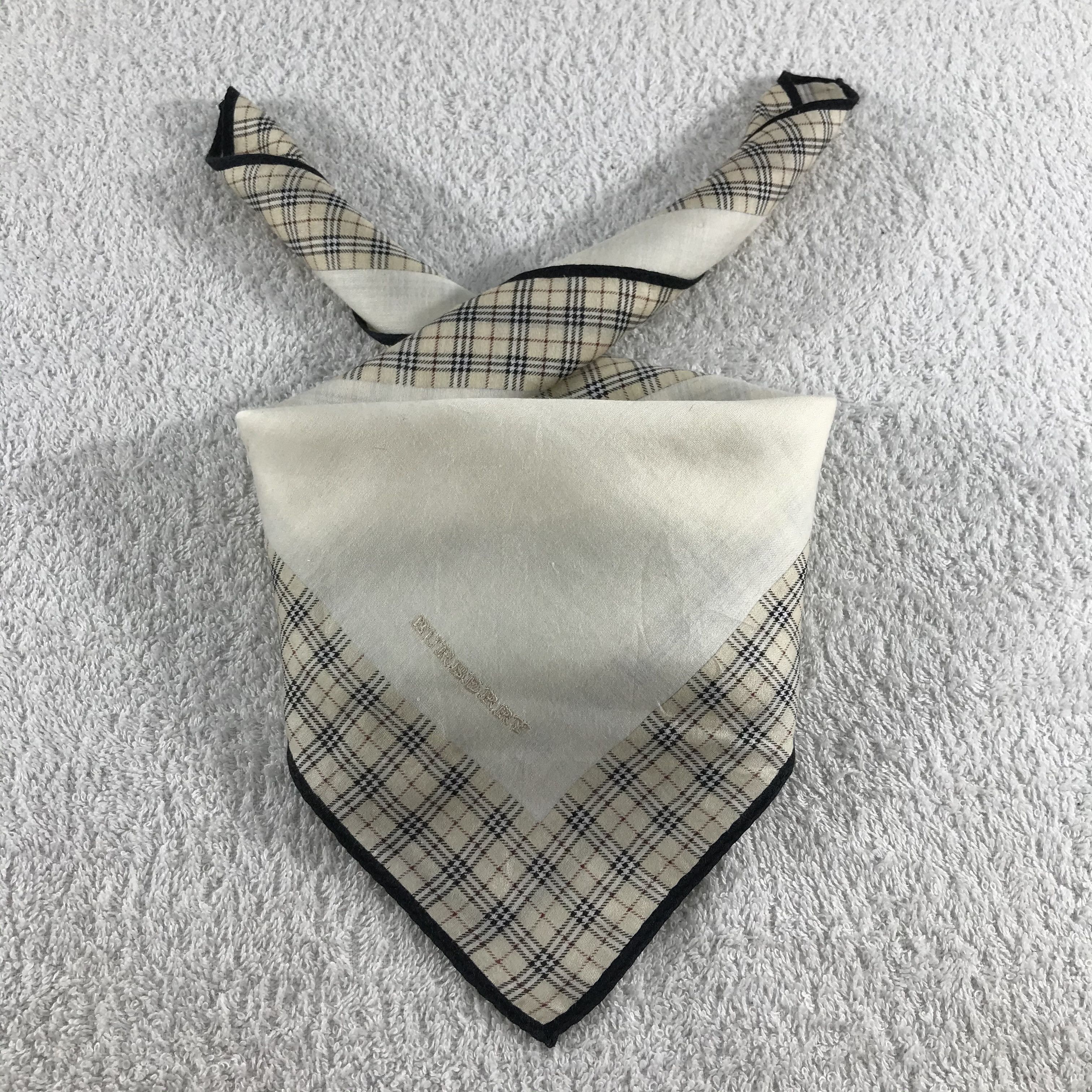 Burberry × Vintage Burberry Handkerchief / Neckerchief / Bandana Size ONE SIZE - 1 Thumbnail