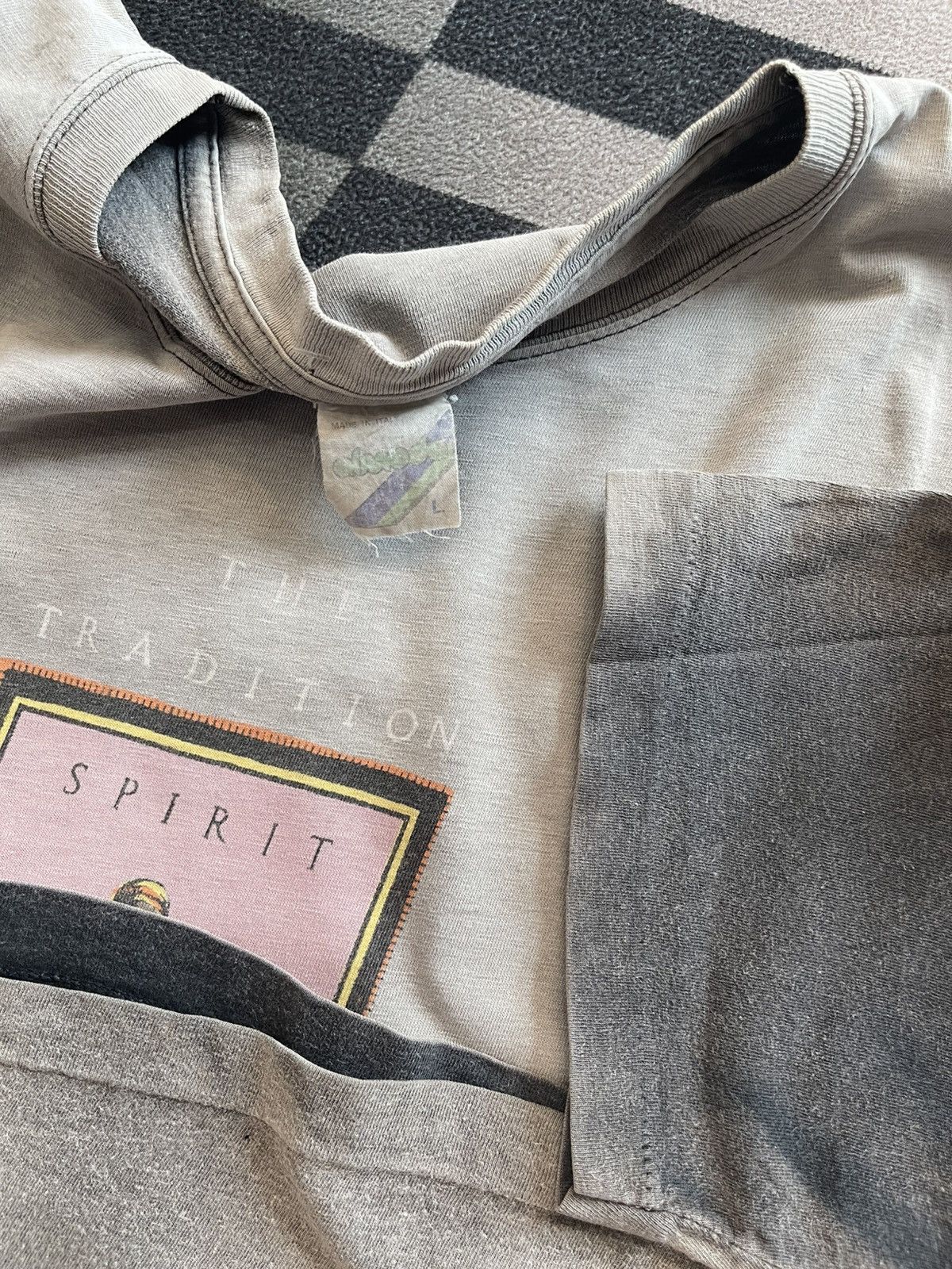 Vintage Vintage The Tradition Spirit Native American Sun Faded tee Size US M / EU 48-50 / 2 - 5 Thumbnail
