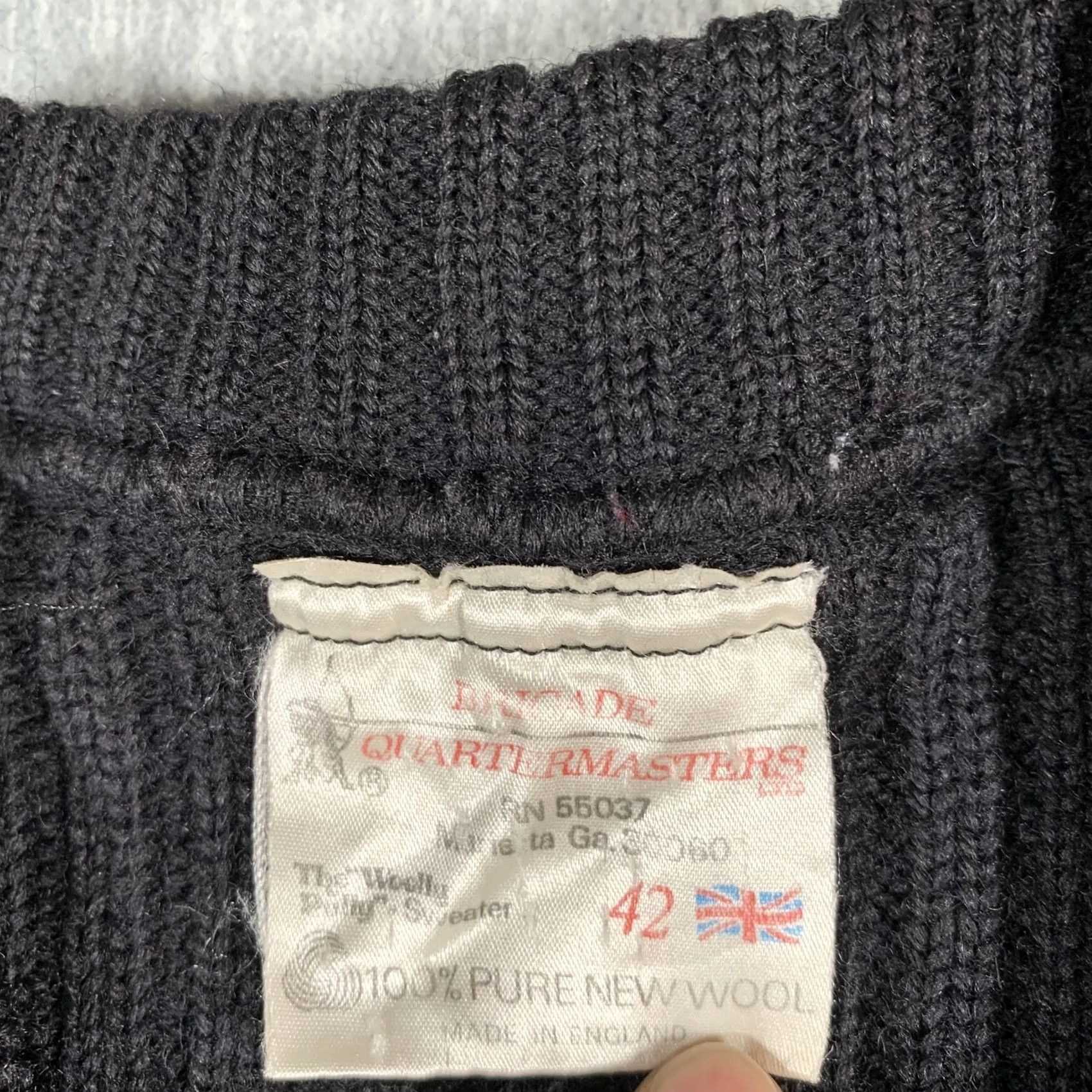 Commando Mens Sweater Brigade Quartermasters Black Wool Commando Military England 42 Size US L / EU 52-54 / 3 - 4 Thumbnail