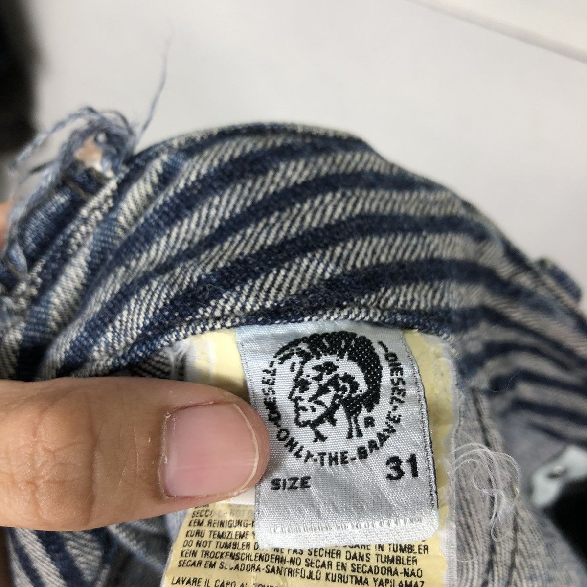 Japanese Brand 🔥RAREVINTAGE DIESEL JEANS DITRESSED DENIM PUNK DESIGN Size US 32 / EU 48 - 13 Thumbnail