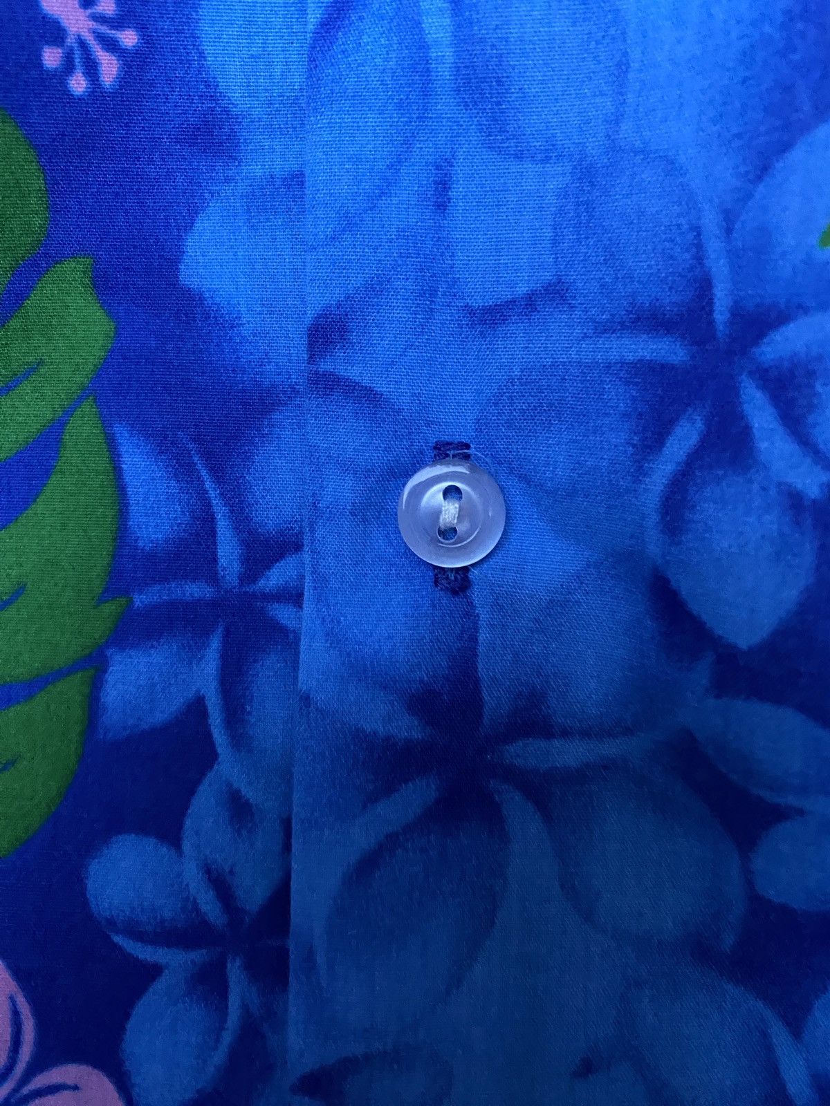 Vintage Blue Vintage Hawaiian Short Sleeve Shirt Floral Leaves Size US L / EU 52-54 / 3 - 5 Thumbnail