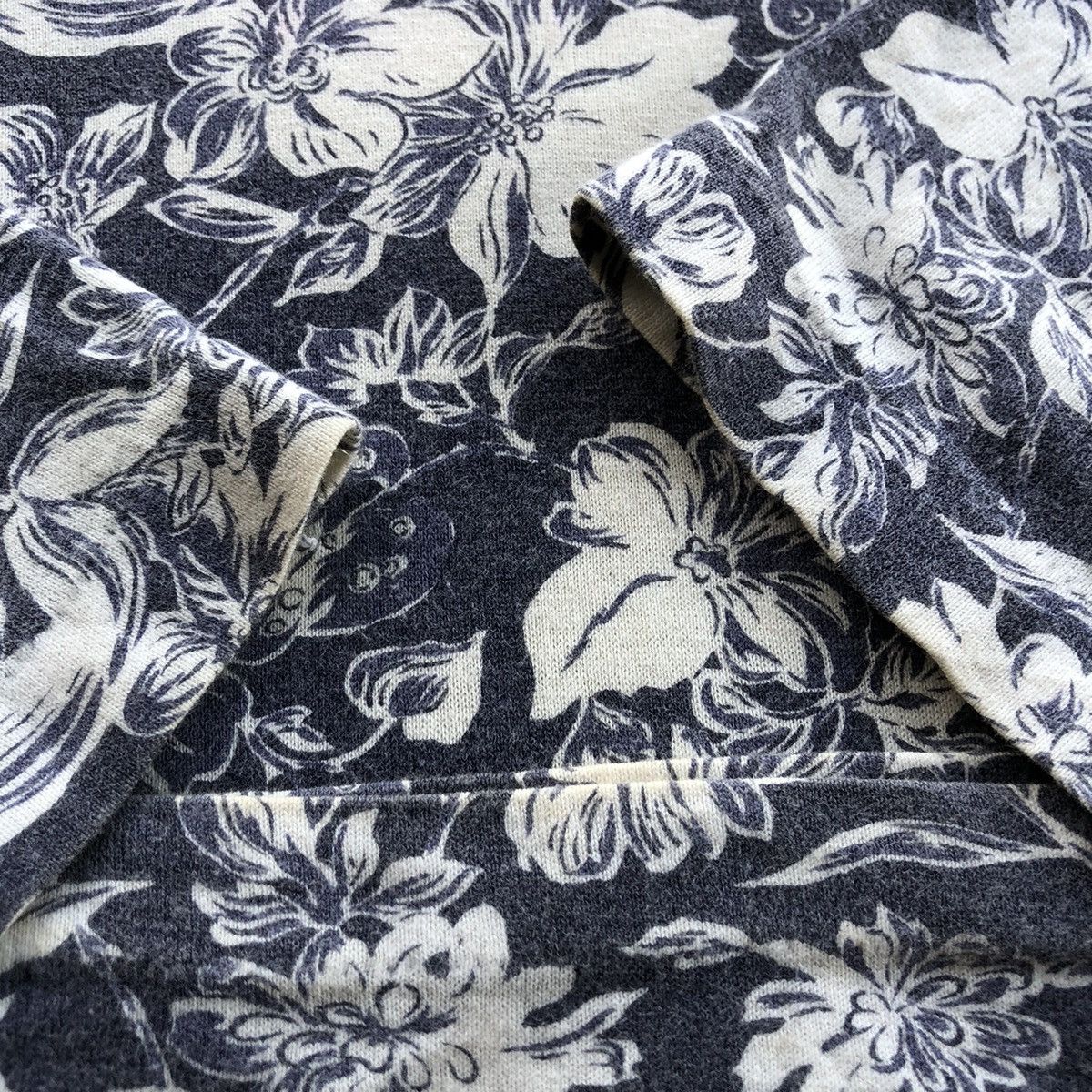 C.P. Company × Massimo Osti Vtg C.p. Company Floral Tshirt Size US M / EU 48-50 / 2 - 5 Thumbnail