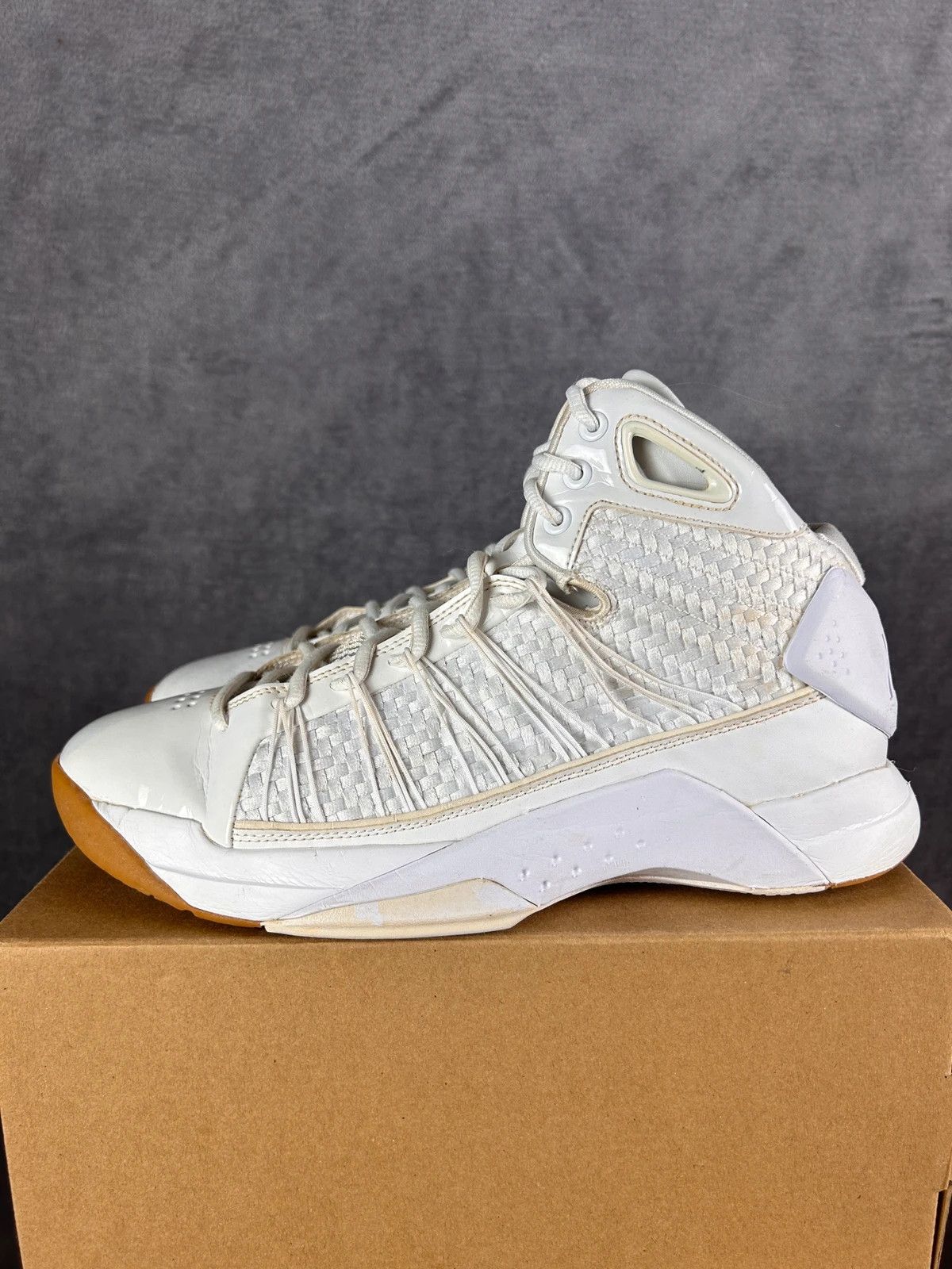 Nike Nike Hyperdunk Lux White Gold Gum white basketball boots Size US 10 / EU 43 - 2 Thumbnail