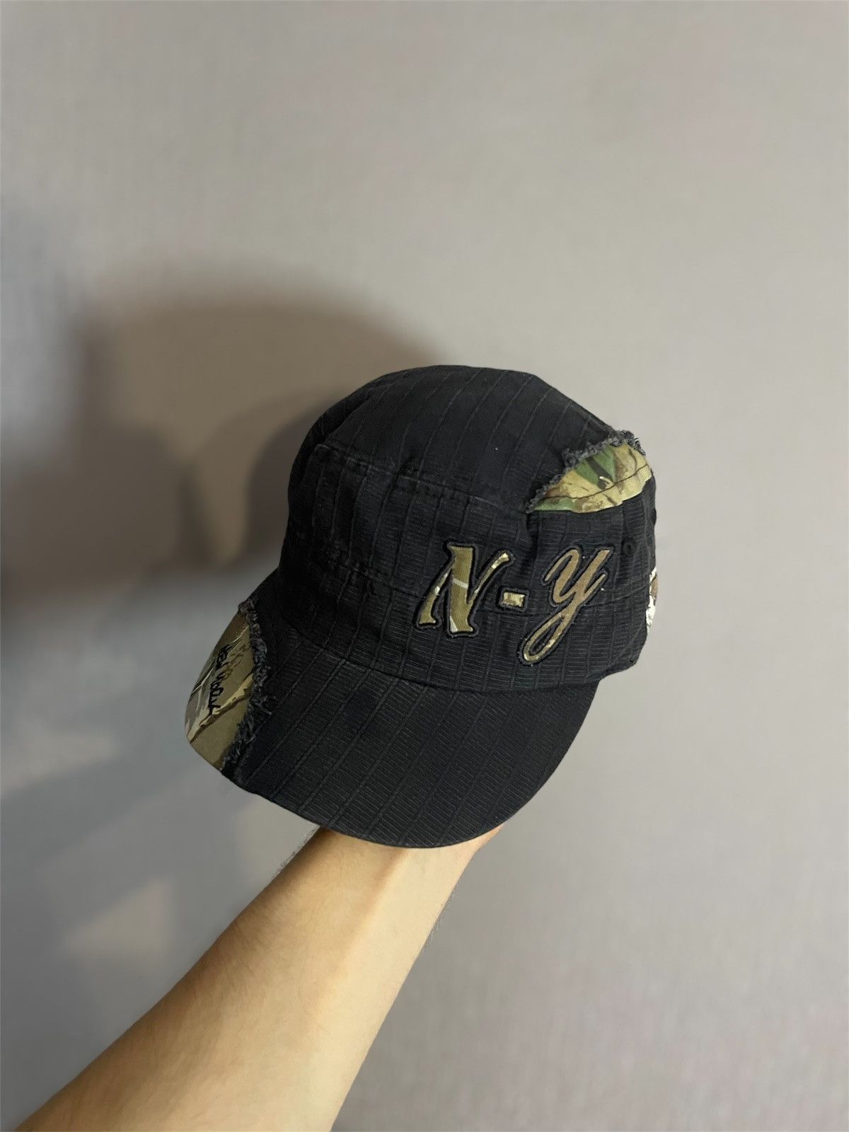 Japanese Brand Vintage Distressed New York Black Camo Army Camp Cap Size ONE SIZE - 1 Thumbnail