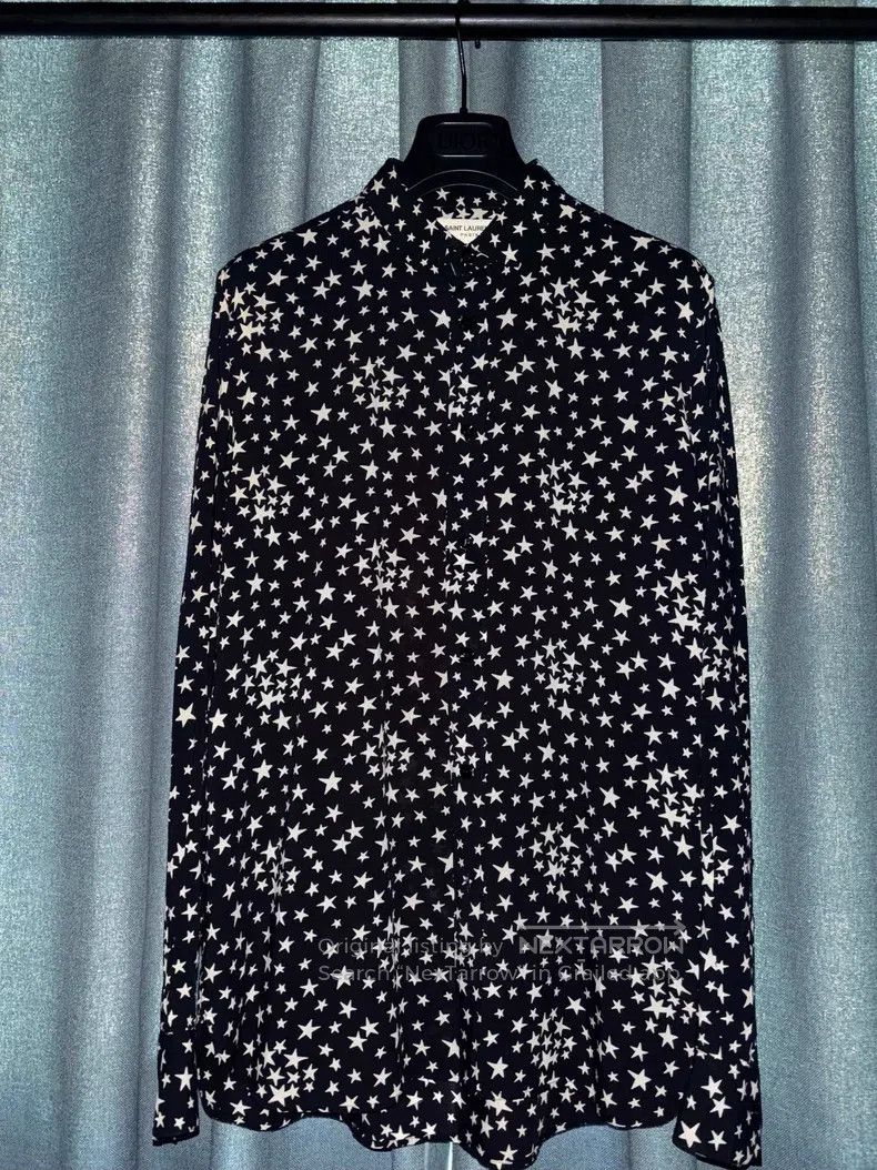 Saint Laurent Paris Saint Laurent Paris size 39 Black and White Star Print Shi Size US L / EU 52-54 / 3 - 1 Thumbnail