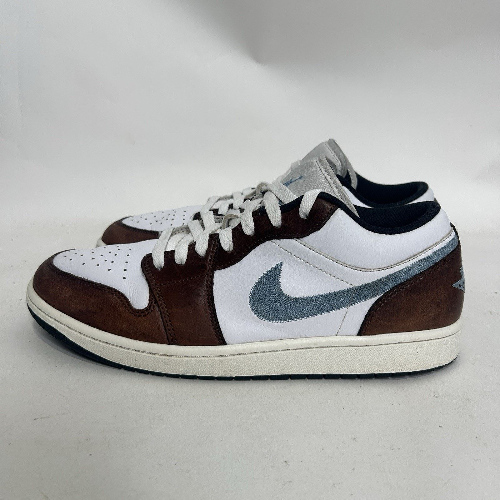 Jordan Brand Nike Air Jordan Retro 1 Low SE “White Blue Grey Brown” Size US 10 / EU 43 - 6 Thumbnail