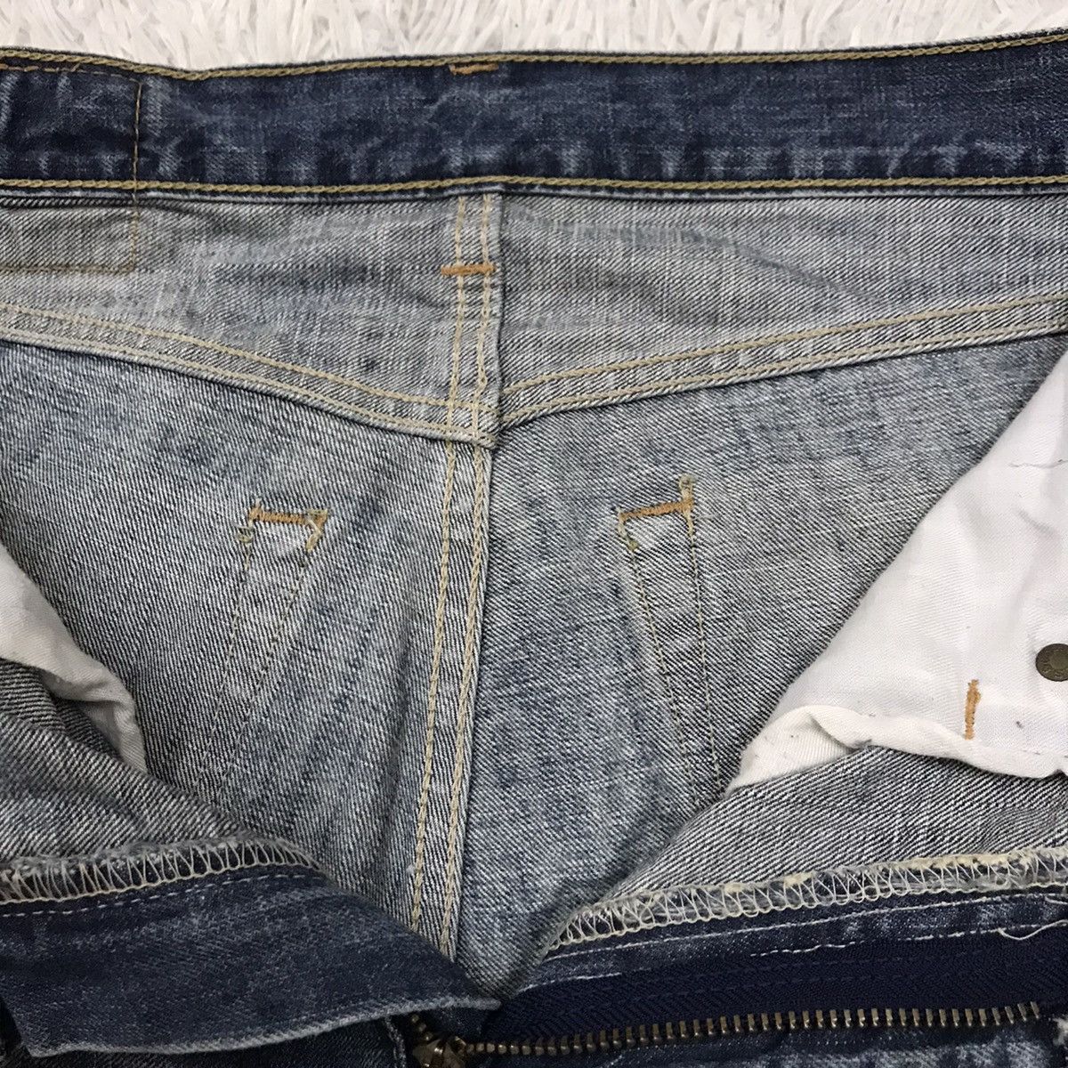 Levi's Vintage Clothing Vintage Levis Lot 502 Regular Cut Distressed Denim Jeans Size US 32 / EU 48 - 14 Thumbnail