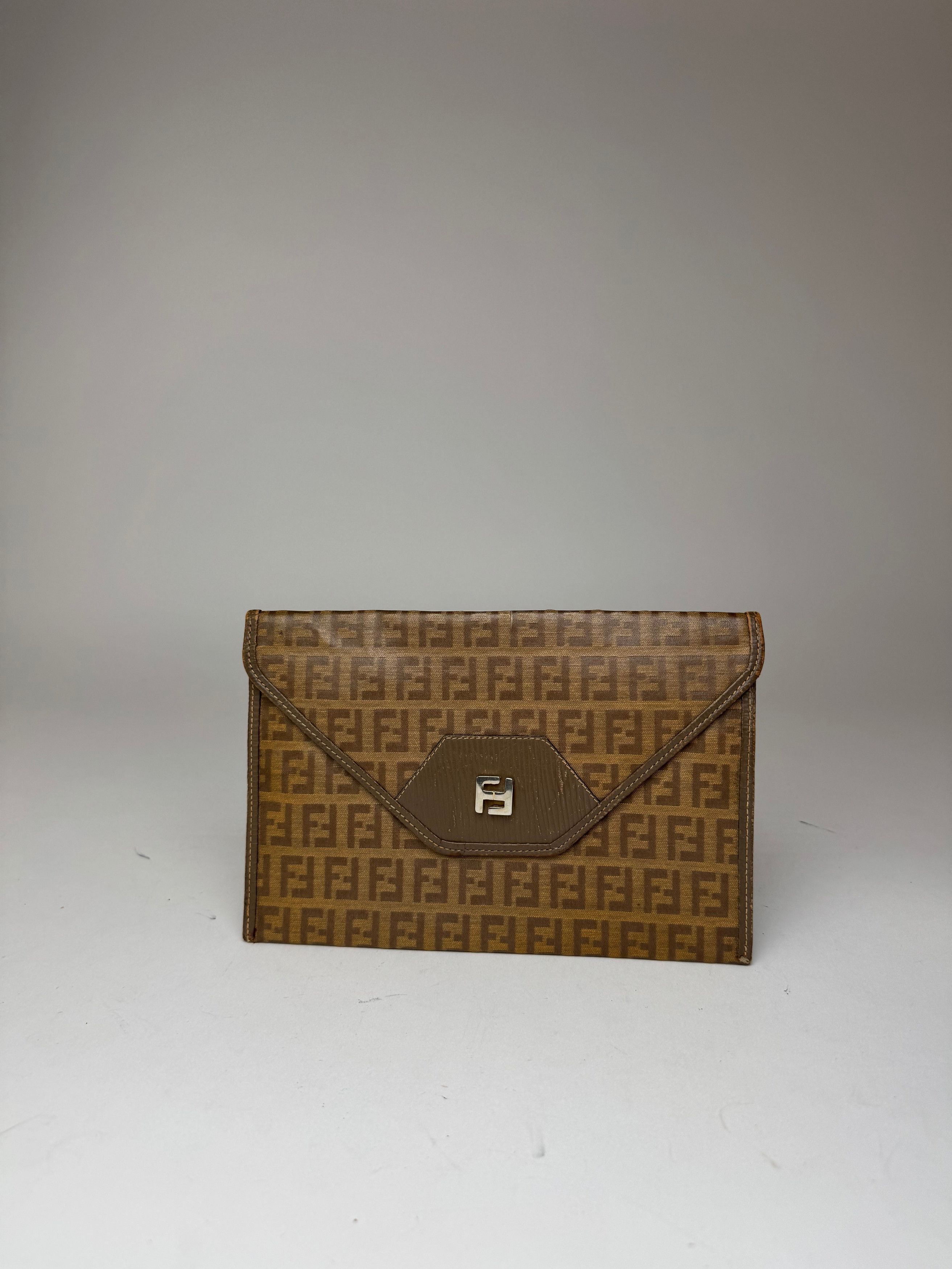 Vintage FF monogram Leather clutch brown