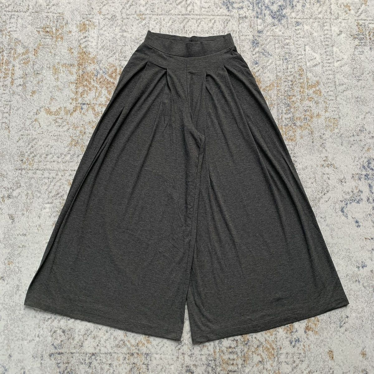 Japanese Brand Rare Japanese Brand Uniqlo Yohji Style SS 2022 Wide Pants Size US 28 / EU 44 - 1 Thumbnail