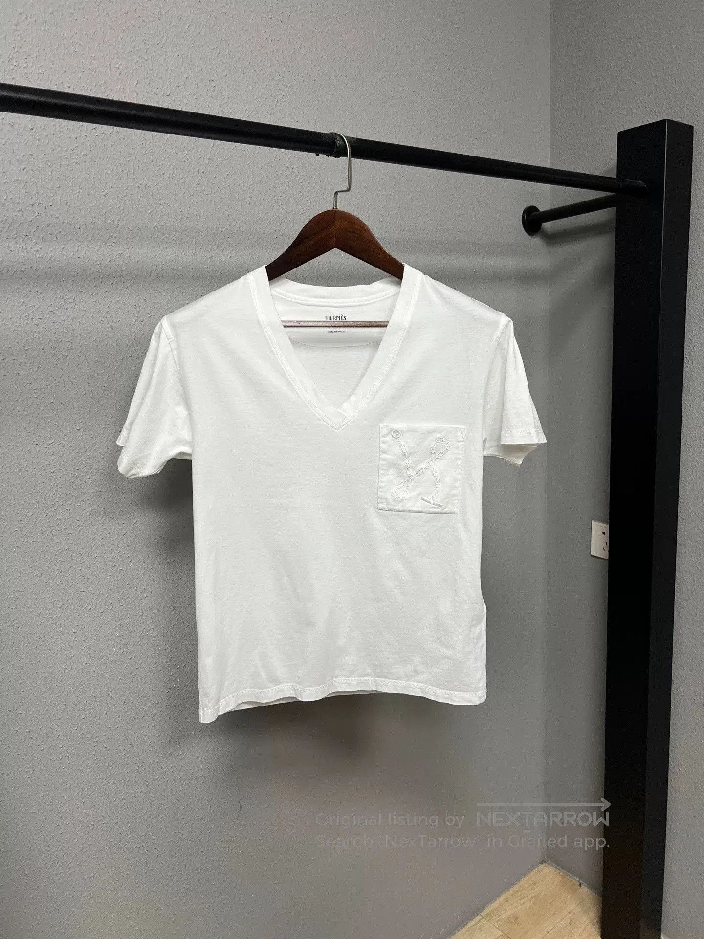 Hermes hermes white short sleeve chain collar top. Size XS / US 0-2 / IT 36-38 - 1 Thumbnail