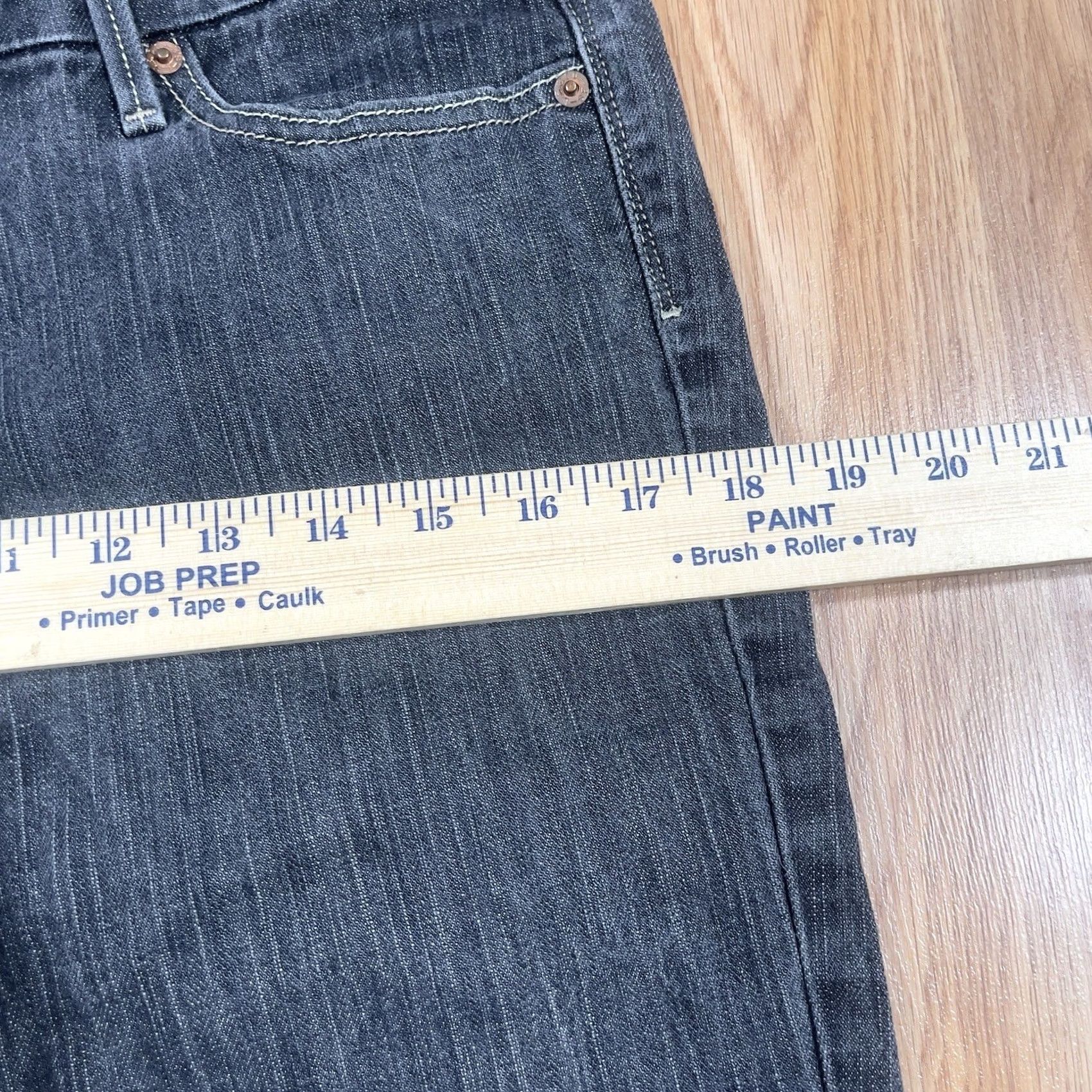 Levi's Levi's Jeans Womens 13M 421 Skinny Stretch Black Denim MidRise The Original Jean Size 34" / US 12 / IT 48 - 7 Thumbnail
