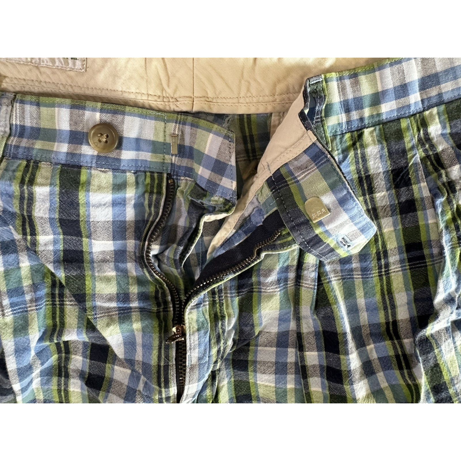 Cutter & Buck Cutter & Buck Chino Shorts Sz40 Blue Plaid Gorpcore Outdoor Size US 40 / EU 56 - 11 Thumbnail