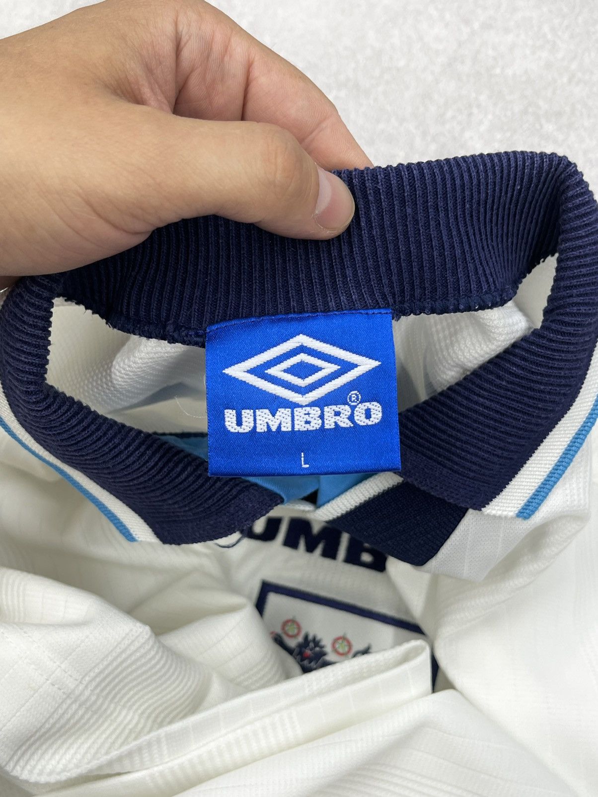 Umbro Vintage Umbro England 1996 Stuart Pearce 3 Soccer Jersey Y2K Size US L / EU 52-54 / 3 - 10 Thumbnail