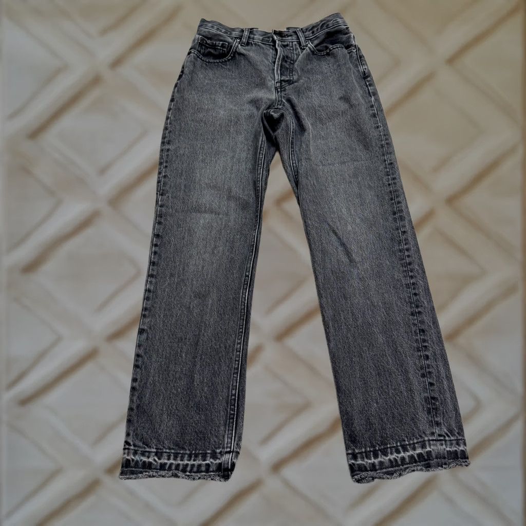 Levi's Everlane The Cheeky Cropped Denim Jeans Womens 26 Black Button Fly Cotton Regular Size Type Jeans Size 26" / US 2 / IT 38 - 1 Thumbnail