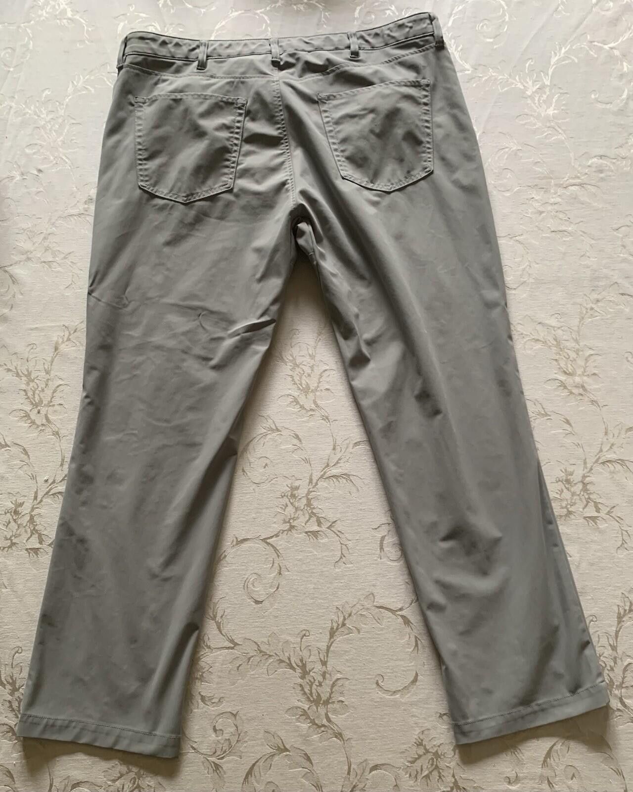 Dockers Men’s Dockers 40 x 32 light gray casual pants Size US 40 / EU 56 - 2 Thumbnail