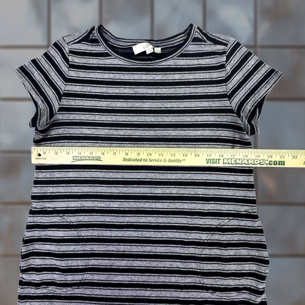 Loft LOFT Dress Women's M Black Grey Striped Short Sleeve Knit Pockets Crew Neck Mini Casual Everyday Stylish Multicolor 2020s Mens Womens Size M / US 6-8 / IT 42-44 - 1 Thumbnail