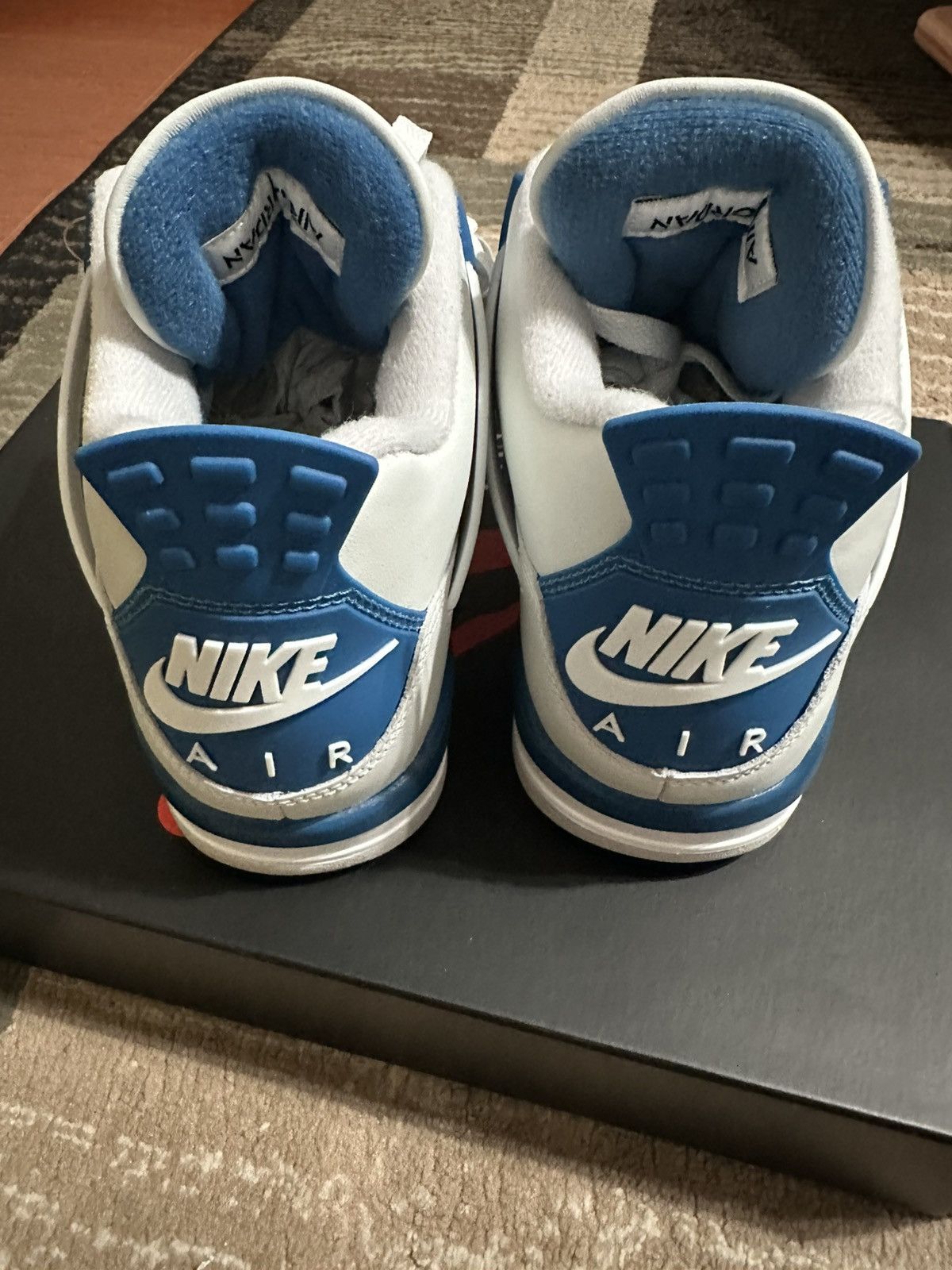 Jordan Brand AJ Retro 4 Military Blue Size US 7.5 / EU 40-41 - 4 Thumbnail