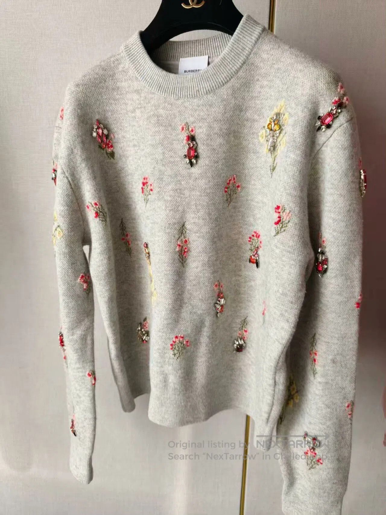 Burberry Burberry Gray Embroidered Crew Neck Sweater. Size M / US 6-8 / IT 42-44 - 1 Thumbnail