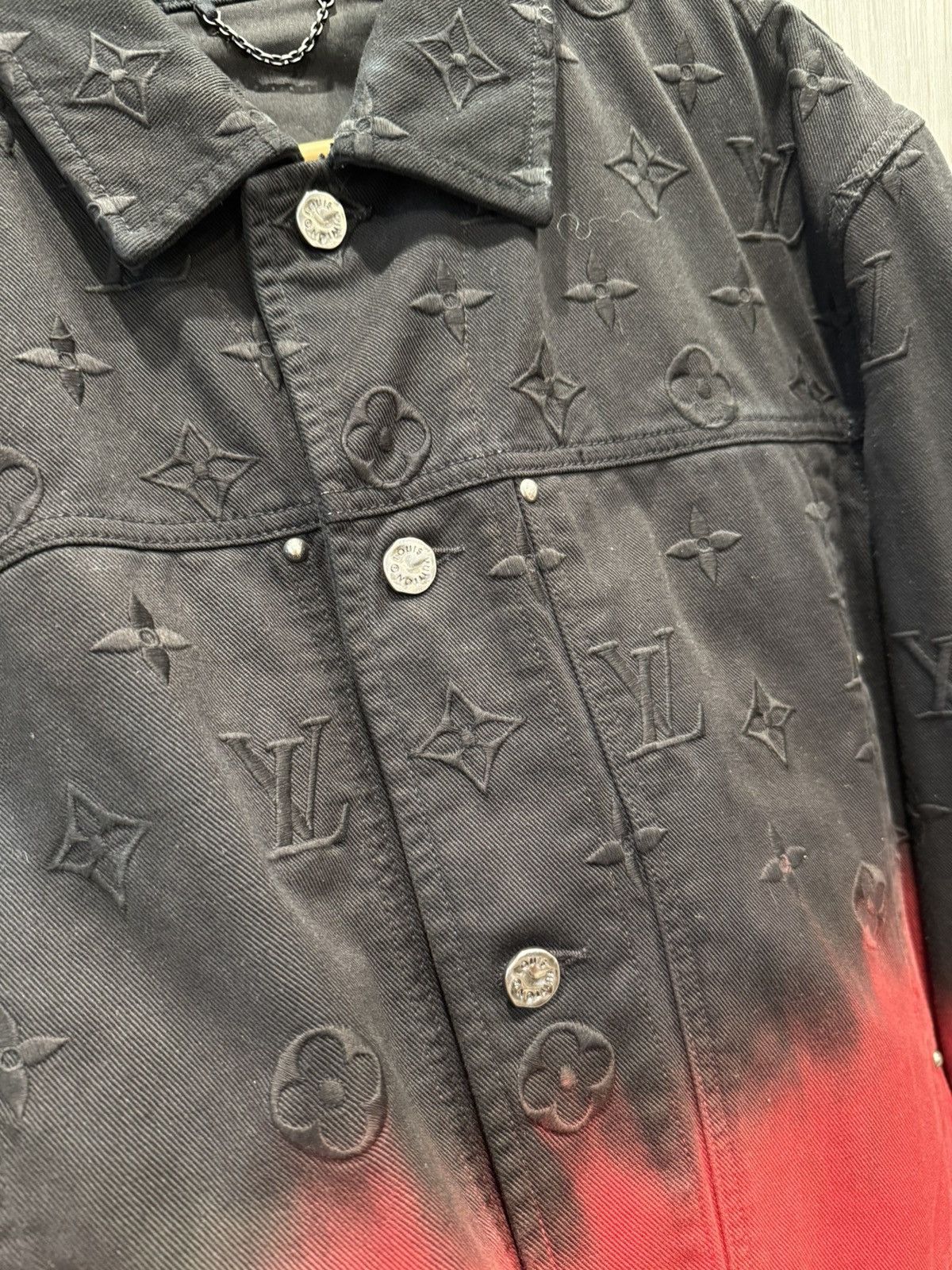 Louis Vuitton Louis Vuitton Black Red Monogram Denim Jacket Size US XL / EU 56 / 4 - 4 Thumbnail