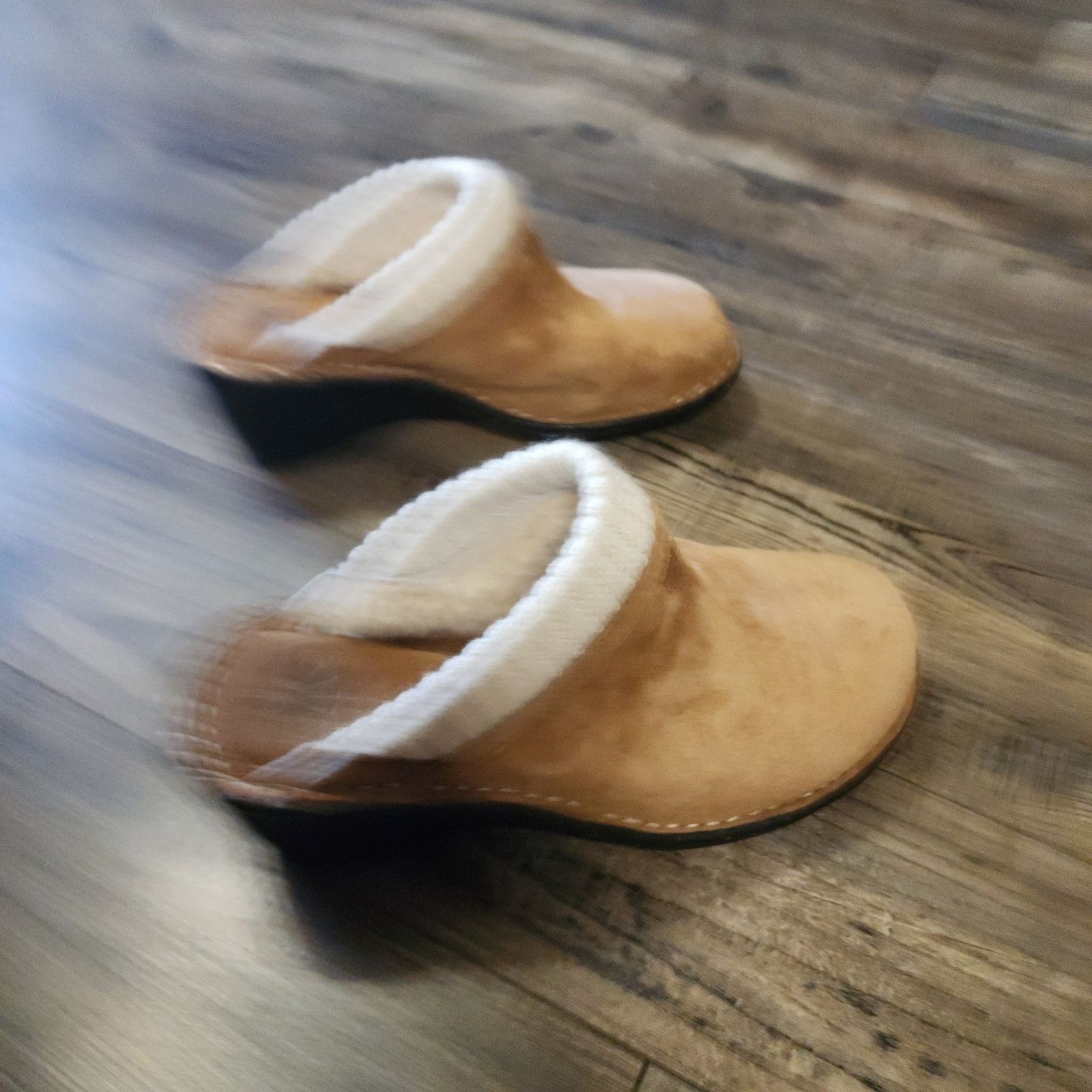 Ugg UGGs Australia size 9 Suede Clogs shoes Knit chestnut b38 Size US 9 / IT 39 - 8 Thumbnail