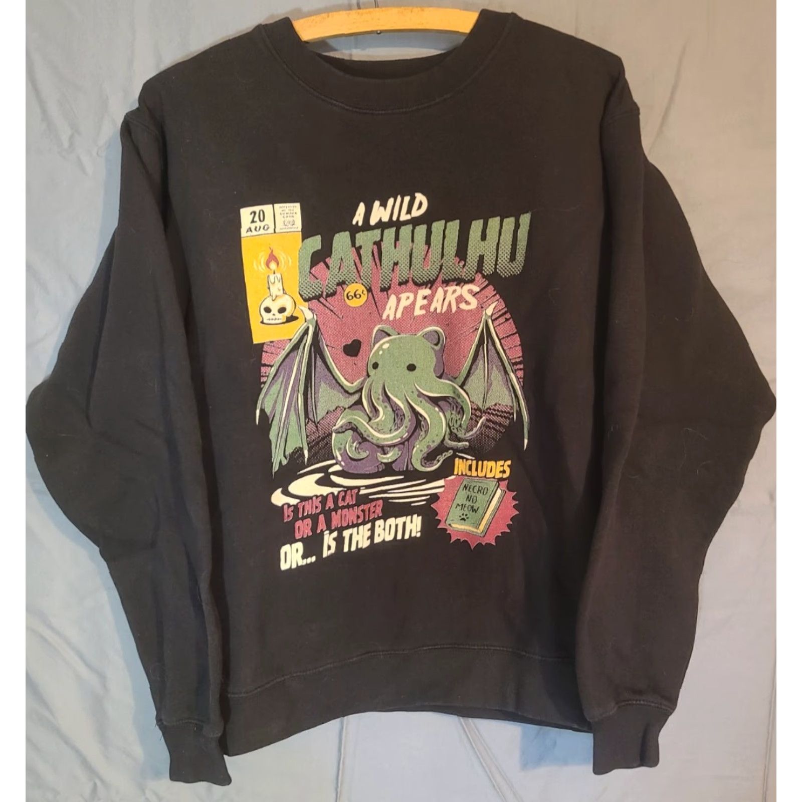 Delta VINTAGE Delta Mens Sweatshirt Cathulhu Black Small Graphic Print Size US S / EU 44-46 / 1 - 2 Thumbnail