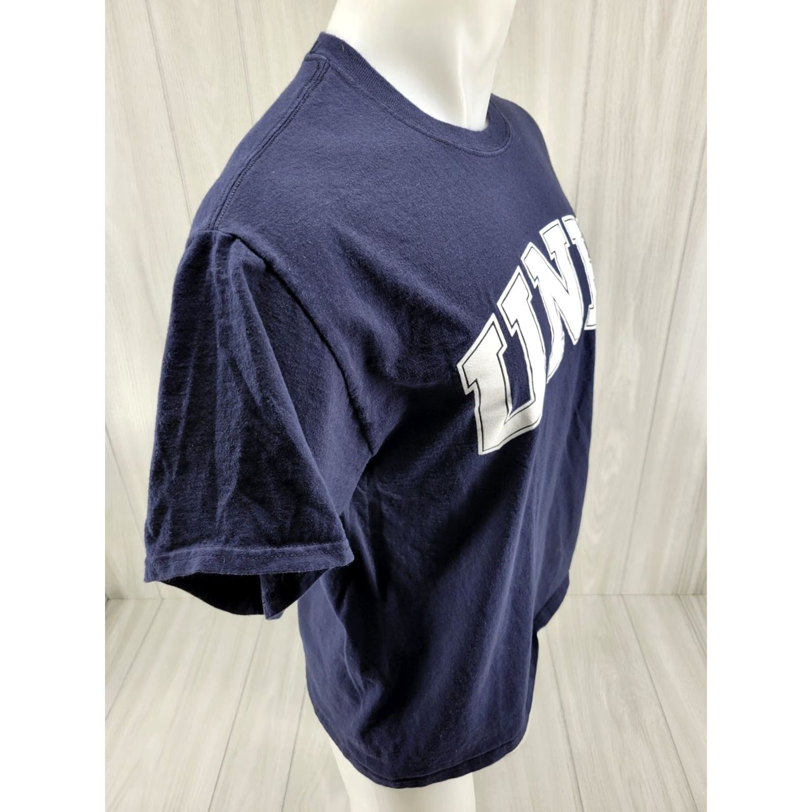 Champion VINTAGE UNH Wildcats College T-Shirt Large Champion Shirt Mens Blue 90s? Size US L / EU 52-54 / 3 - 6 Thumbnail