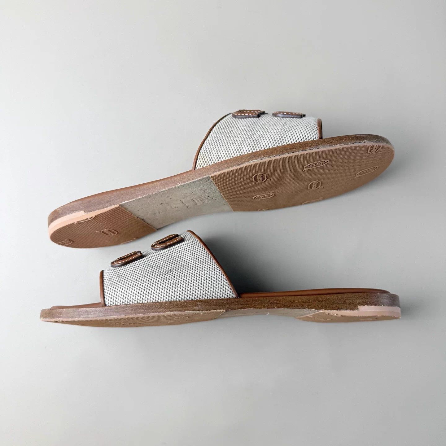 Miu Miu Miu Miu New Logo Straw Slides 36 Size US 5 / IT 35 - 5 Thumbnail