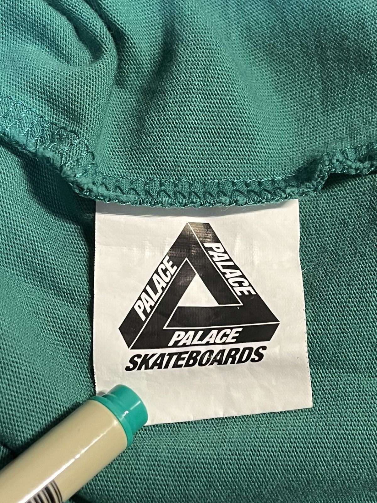 Palace Small Portion T-Shirt Size US L / EU 52-54 / 3 - 6 Thumbnail
