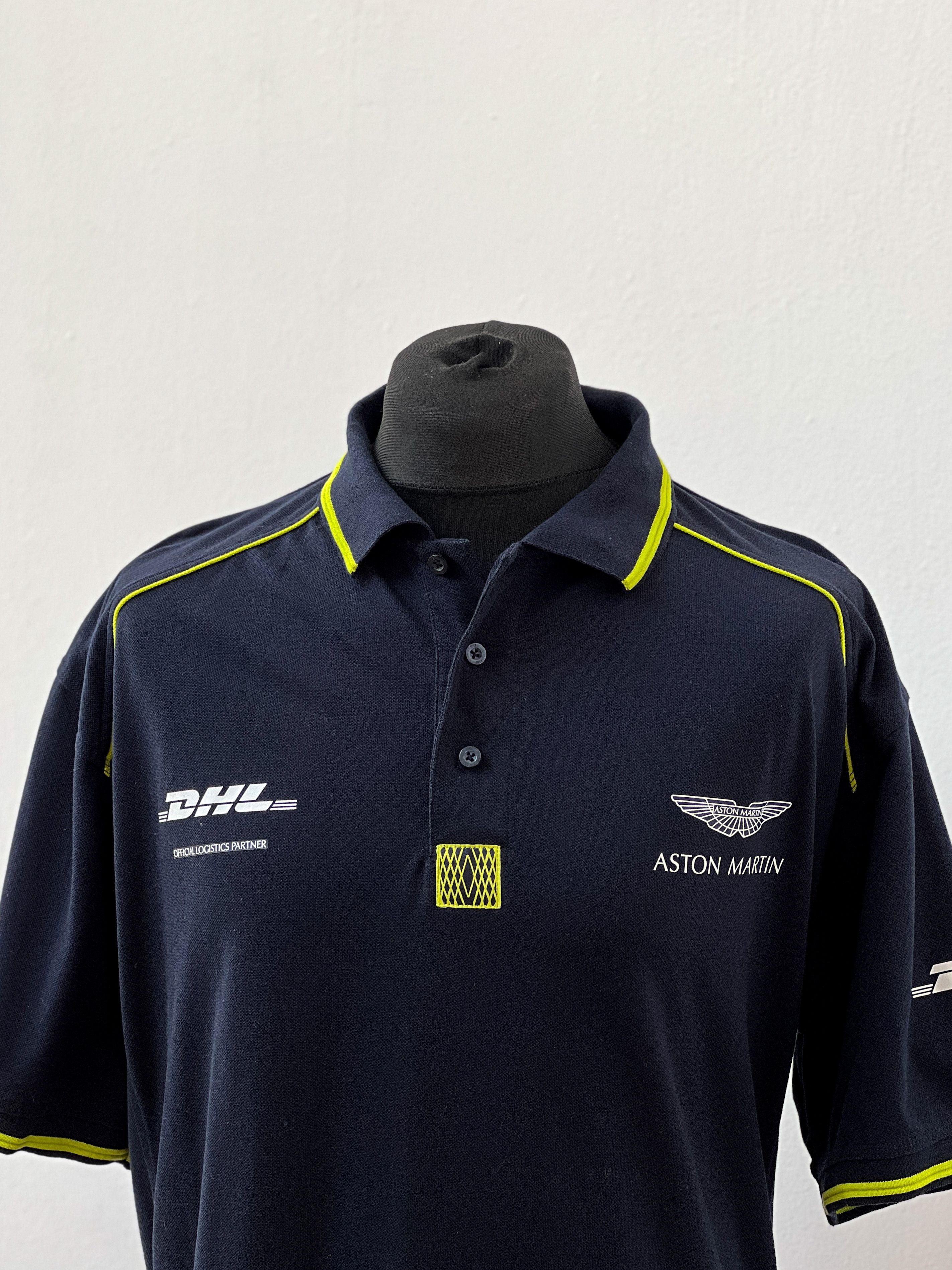 Other MENSIONS x ASTON MARTIN x DHL Polo Shirt Size US XXL / EU 58 / 5 - 2 Thumbnail
