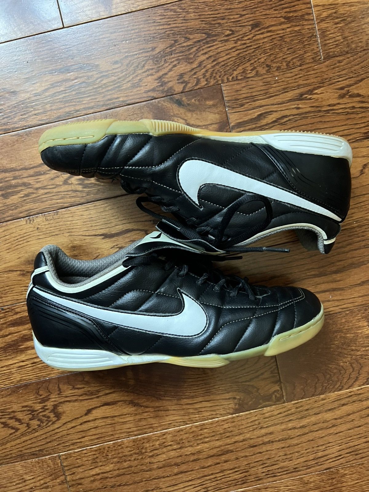 Nike OG 2007 Nike GURI R10 IC PRO Tiempo Legend II Leather Size US 7.5 / EU 40-41 - 3 Thumbnail