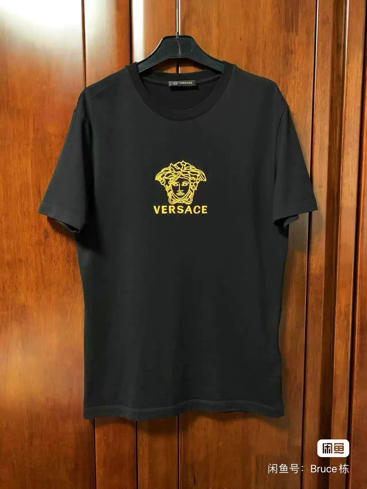 Japanese Brand Versace Men's Medusa Logo T-Shirt Size US XL / EU 56 / 4 - 1 Thumbnail