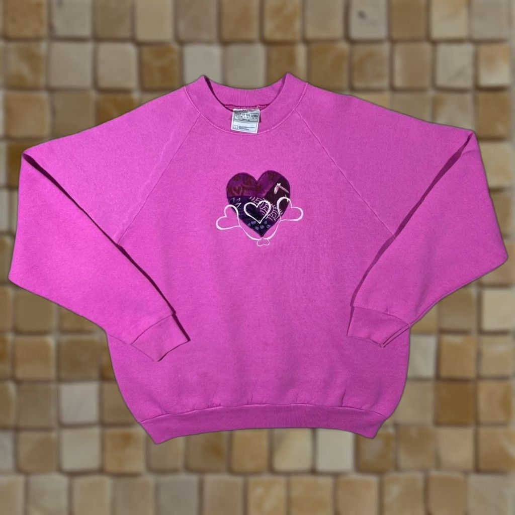 Fruit Of The Loom VINTAGE FOTL Embroidered Heart Patch Crewneck Sweatshirt Pink Large Mens Sweatshirt Size US L / EU 52-54 / 3 - 1 Thumbnail